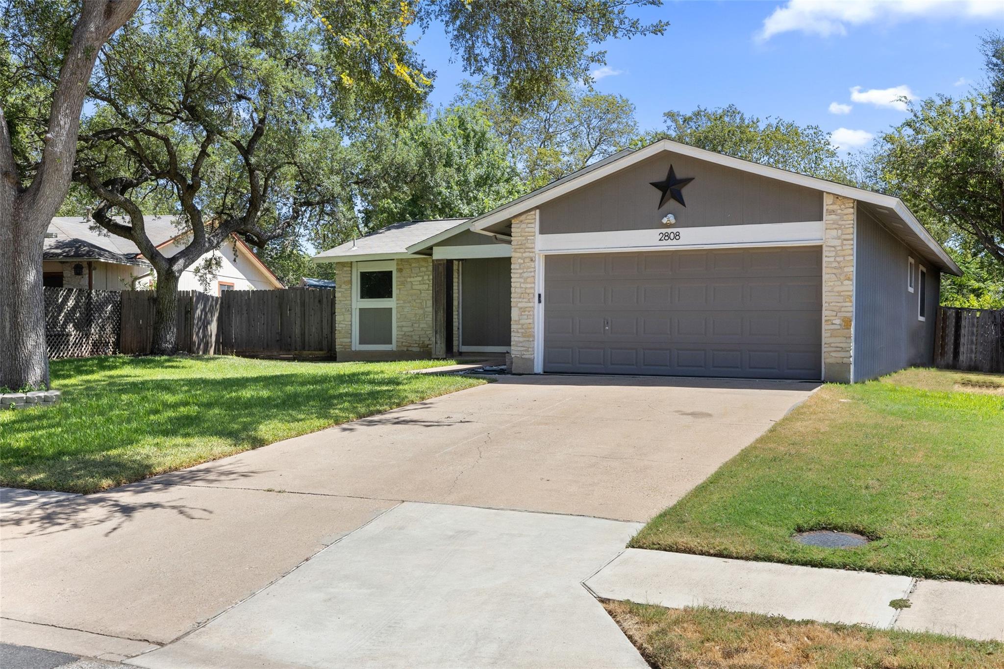2808 Firecrest DR