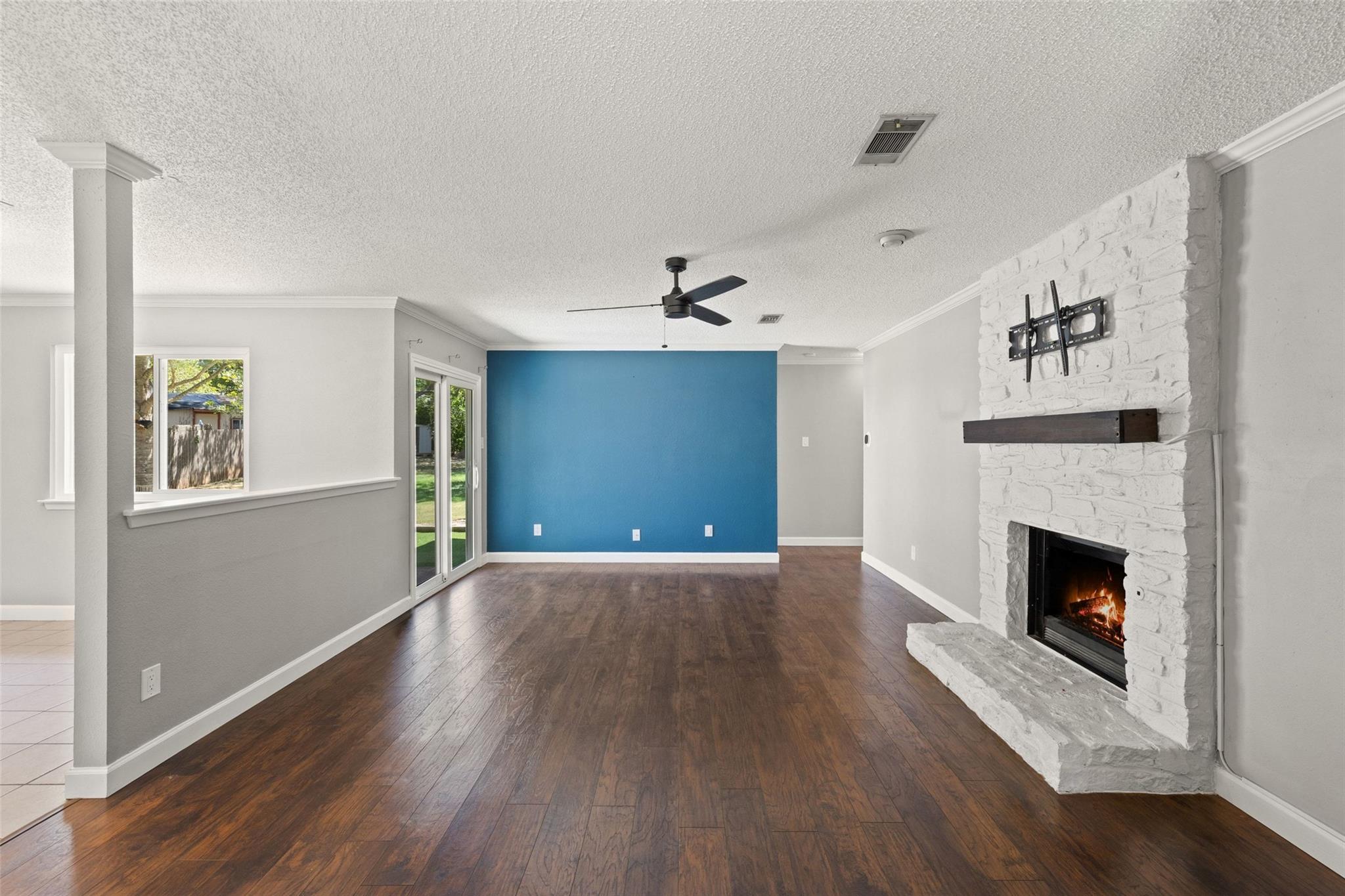 2808 Firecrest DR
