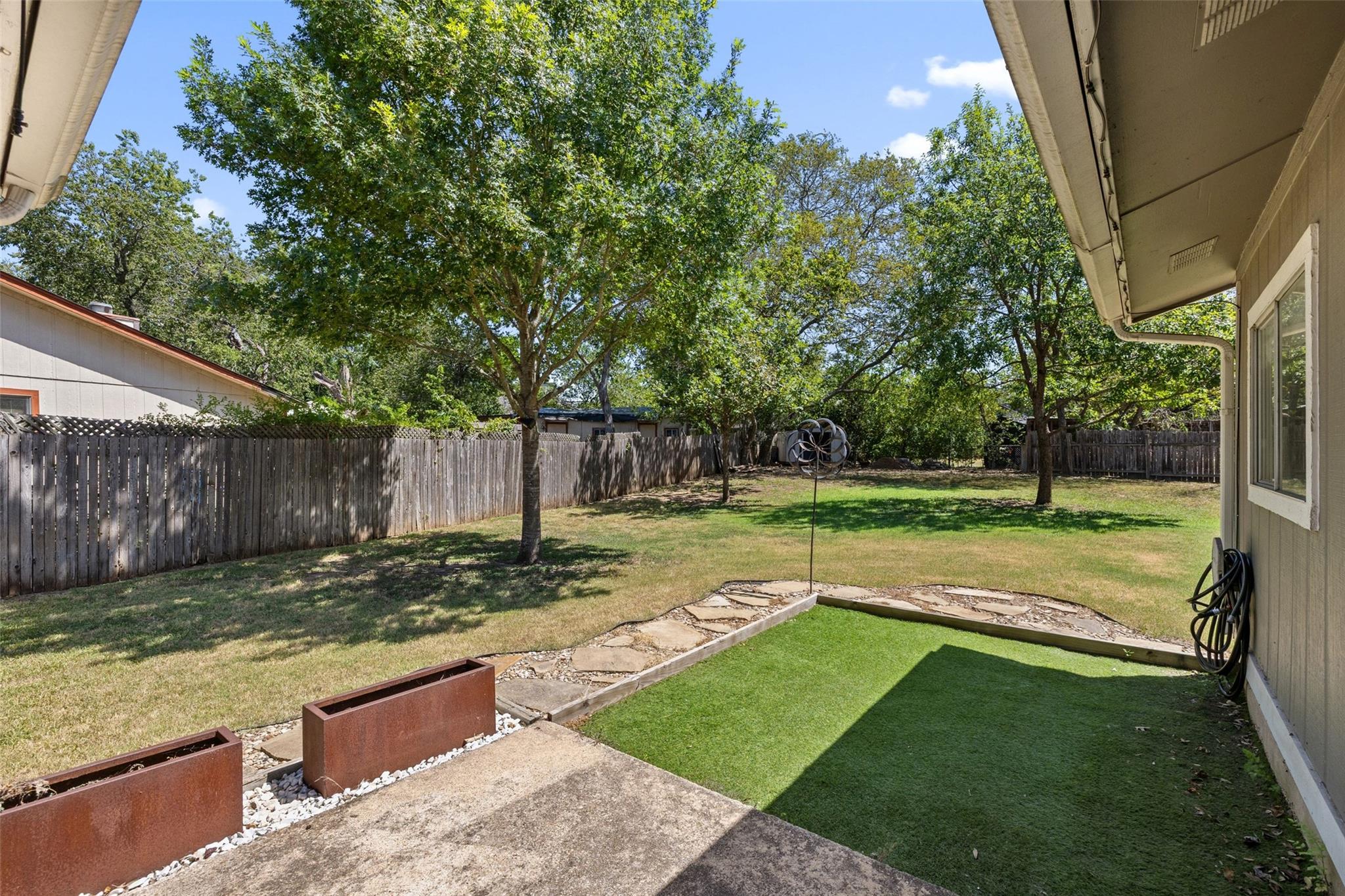2808 Firecrest DR