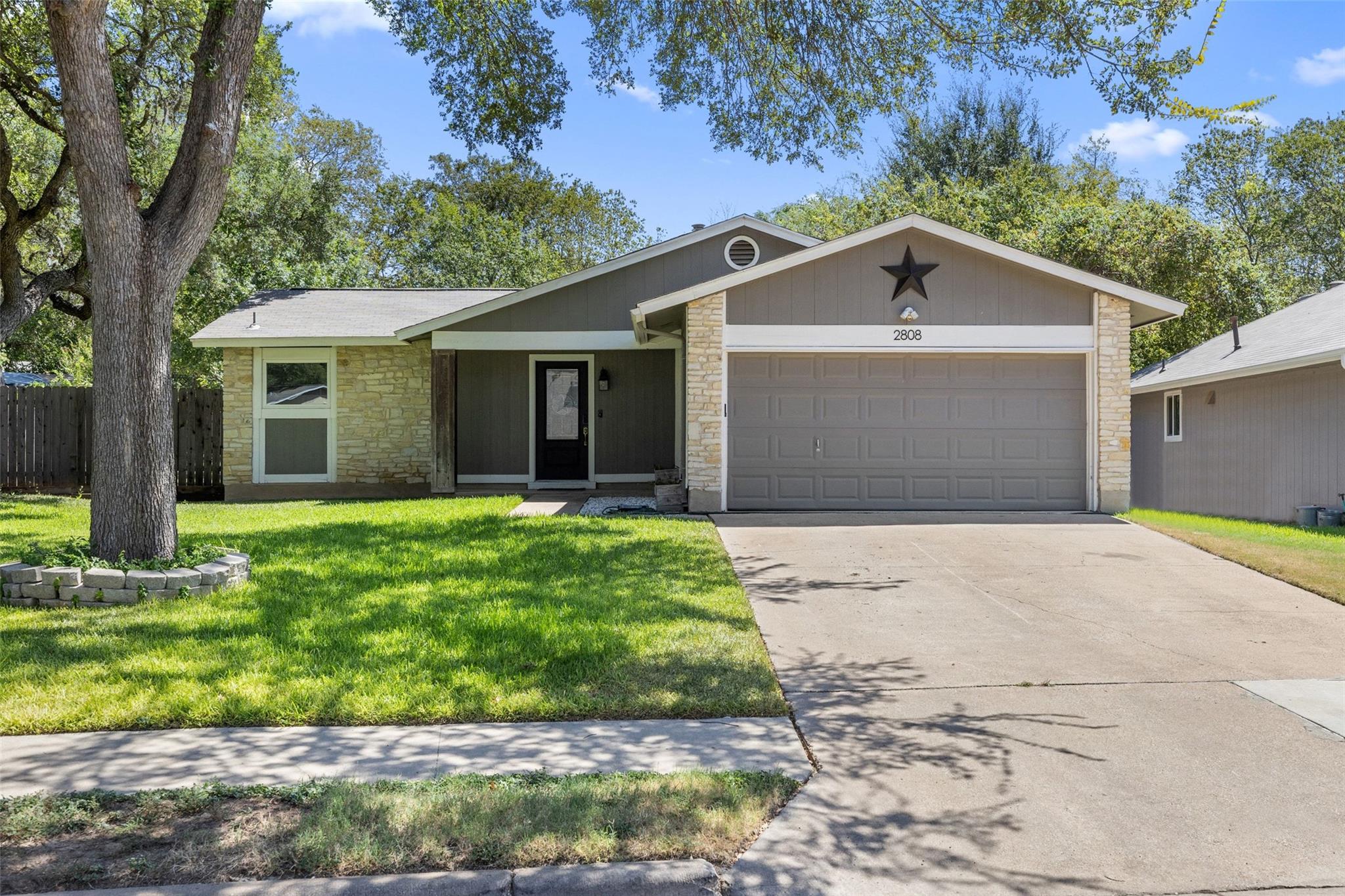 2808 Firecrest DR
