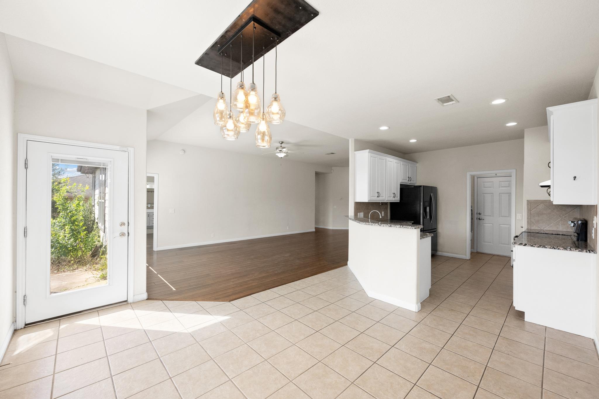 10210 Twin Lake LOOP