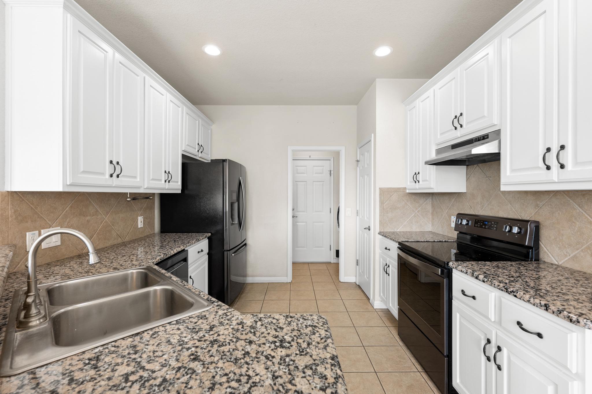 10210 Twin Lake LOOP