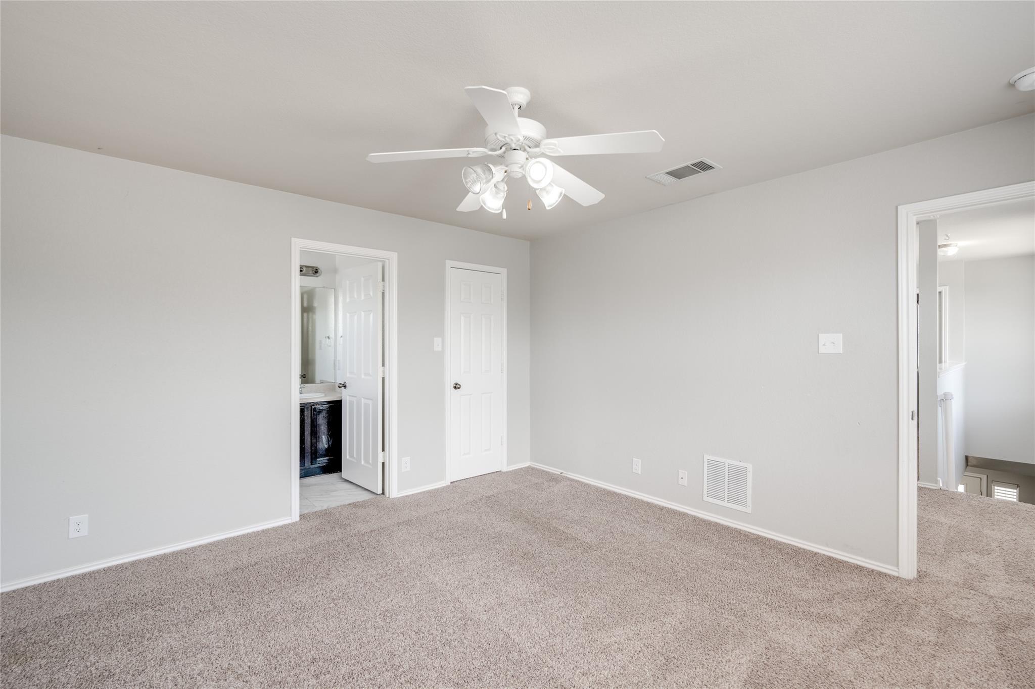 524 Rolling Oak DR