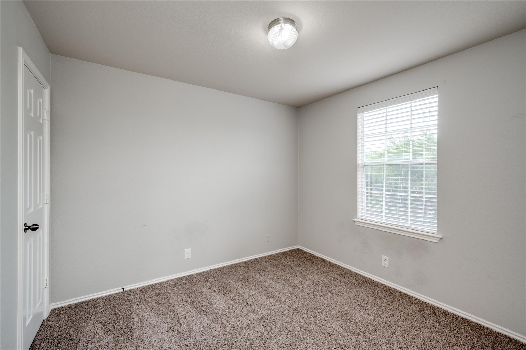524 Rolling Oak DR