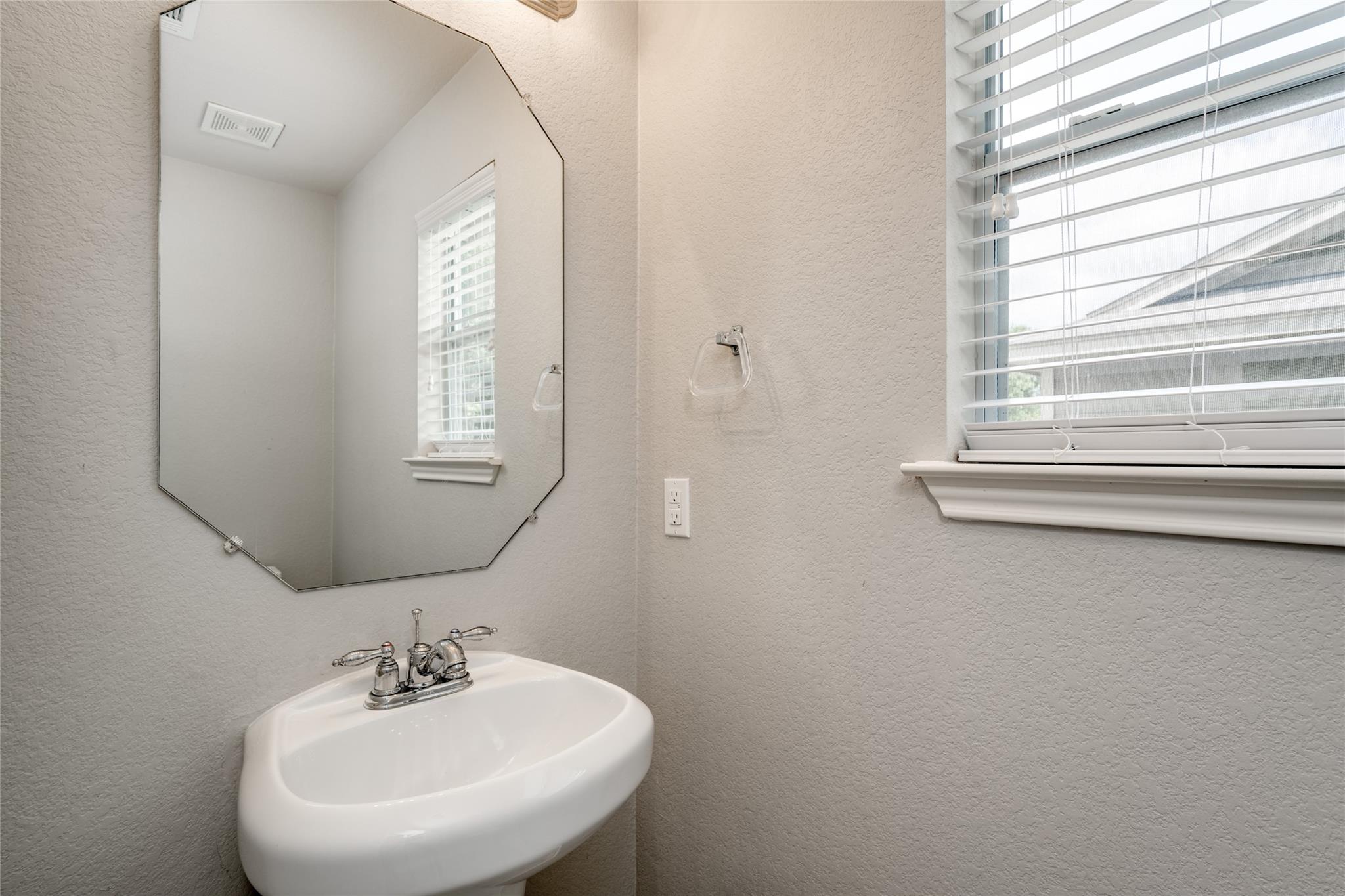 524 Rolling Oak DR