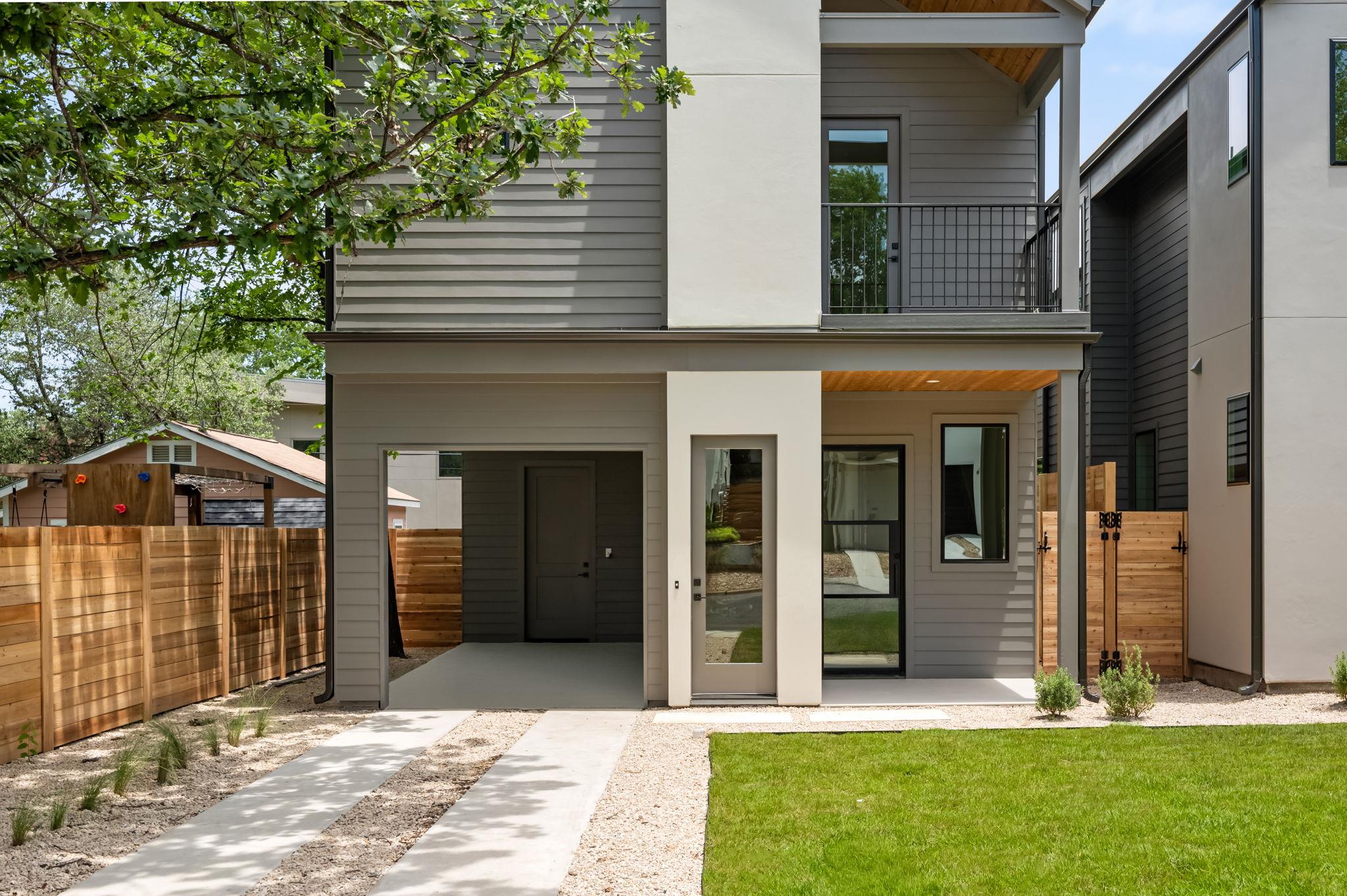1004 Juanita Unit: II