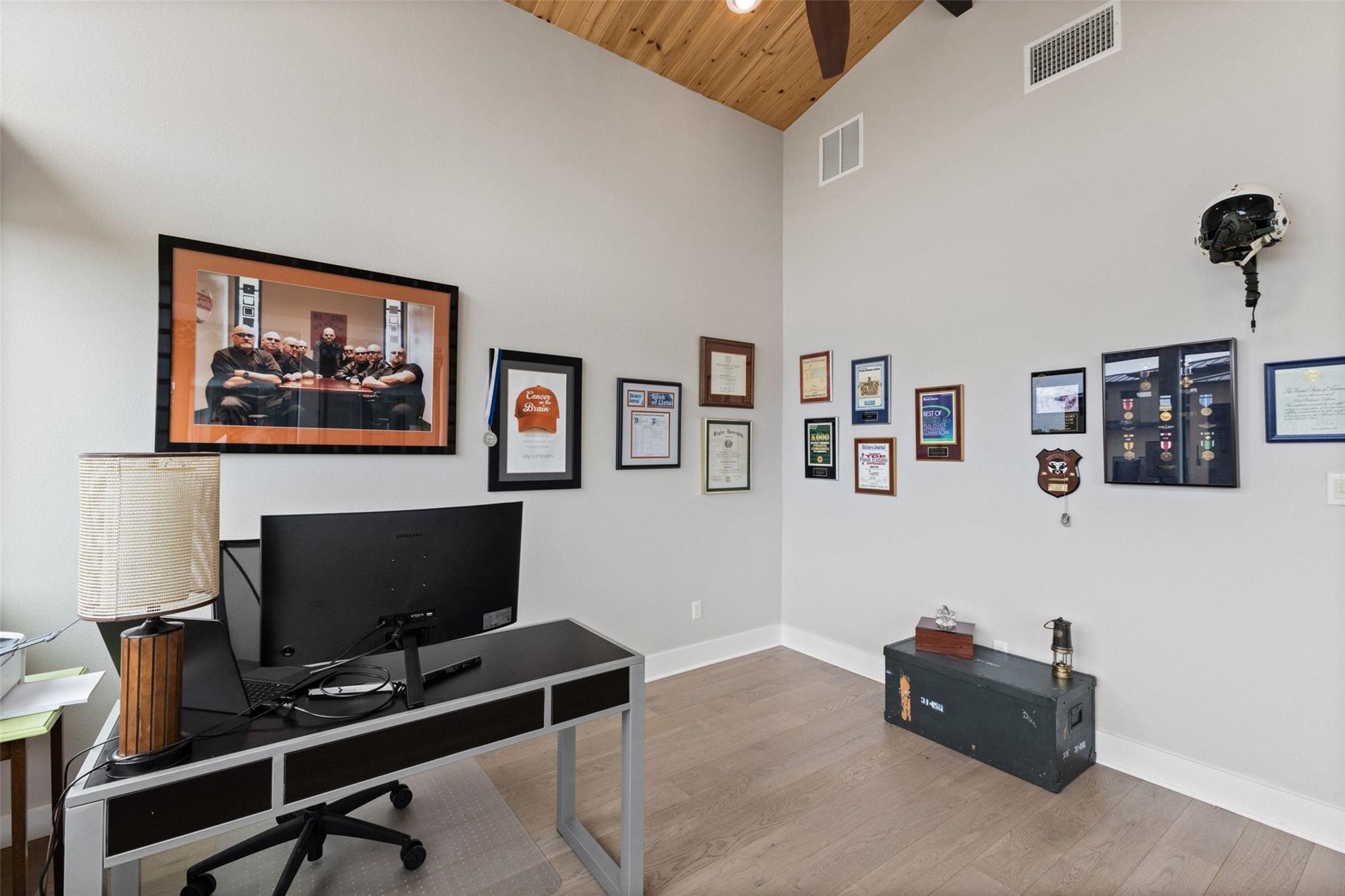 206 Waters View CT