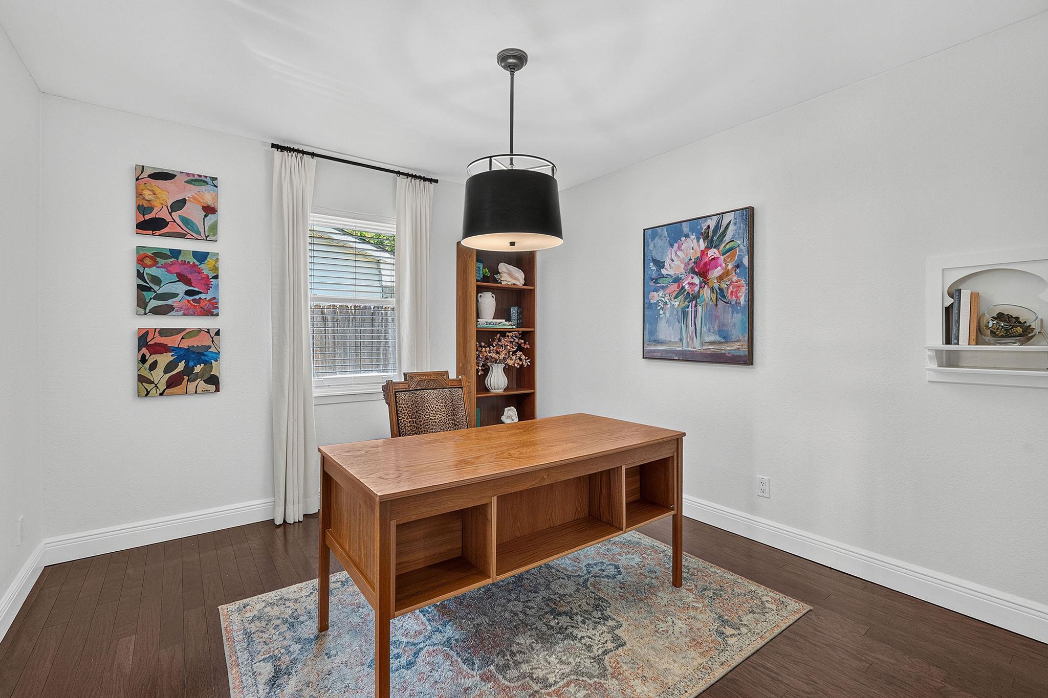 2114 Lanier DR