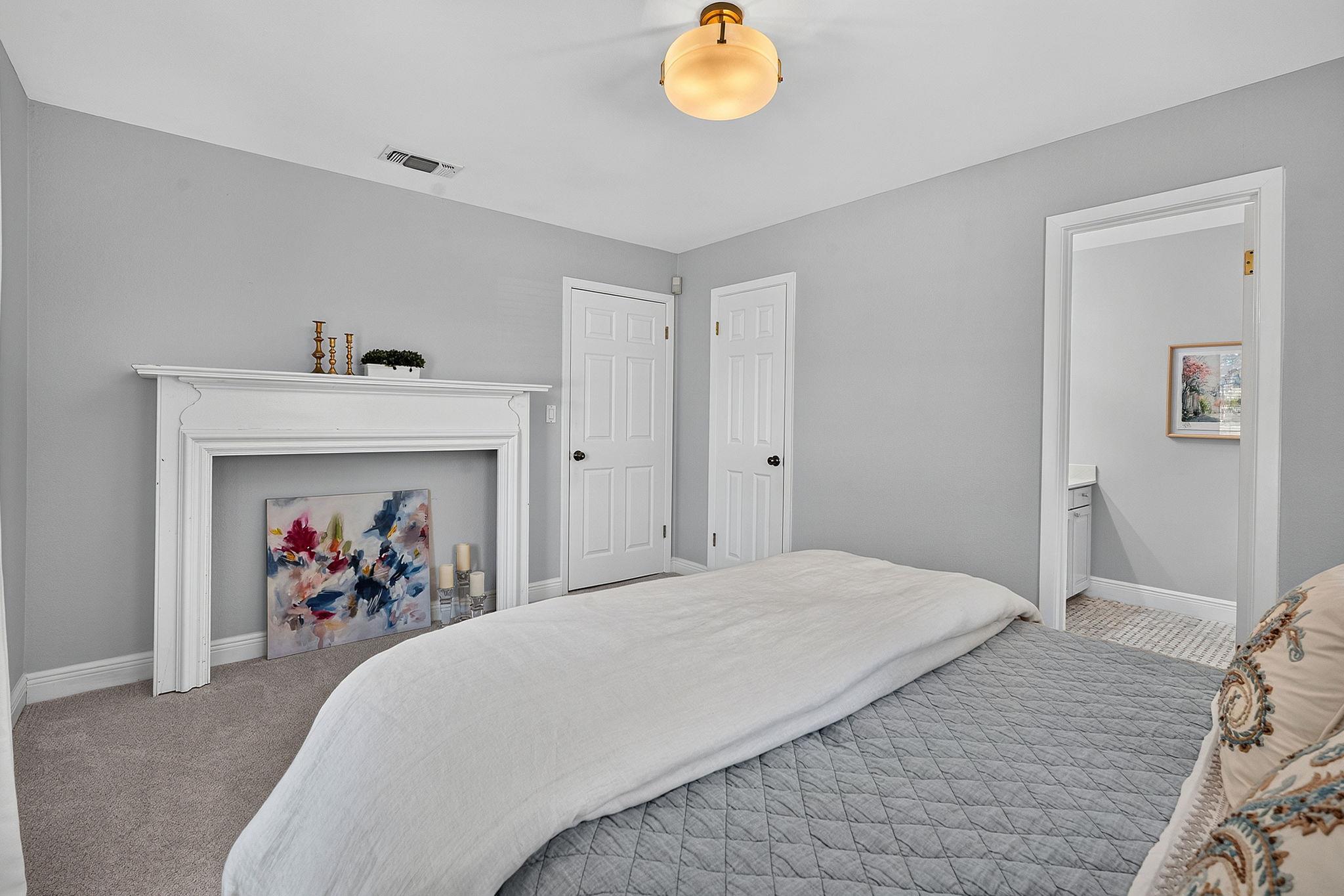 2114 Lanier DR