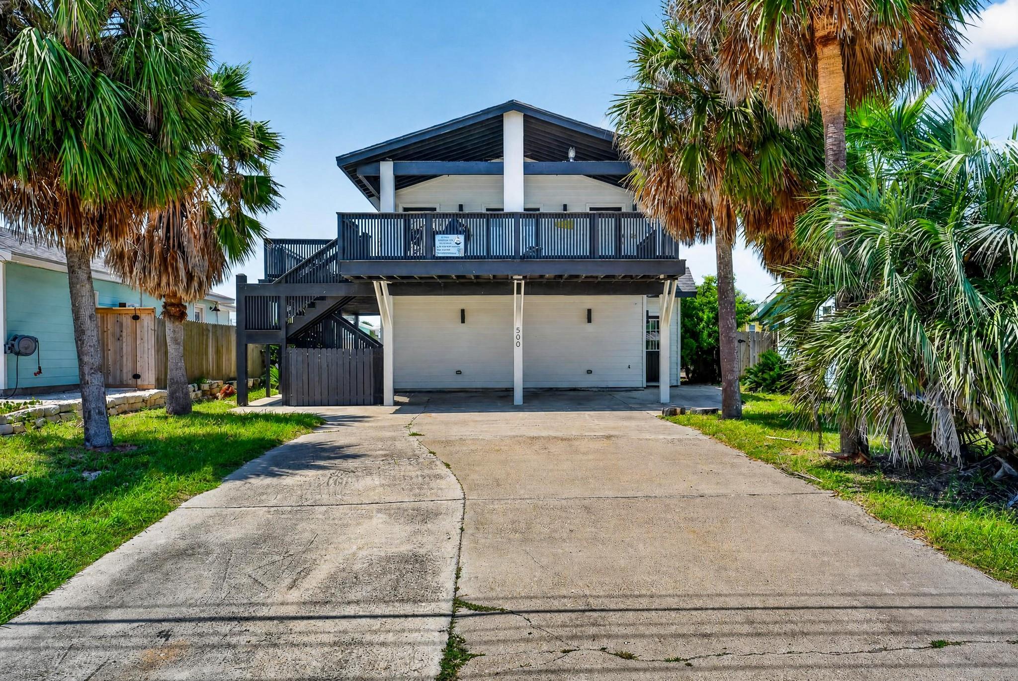 500 Royal Palm LN