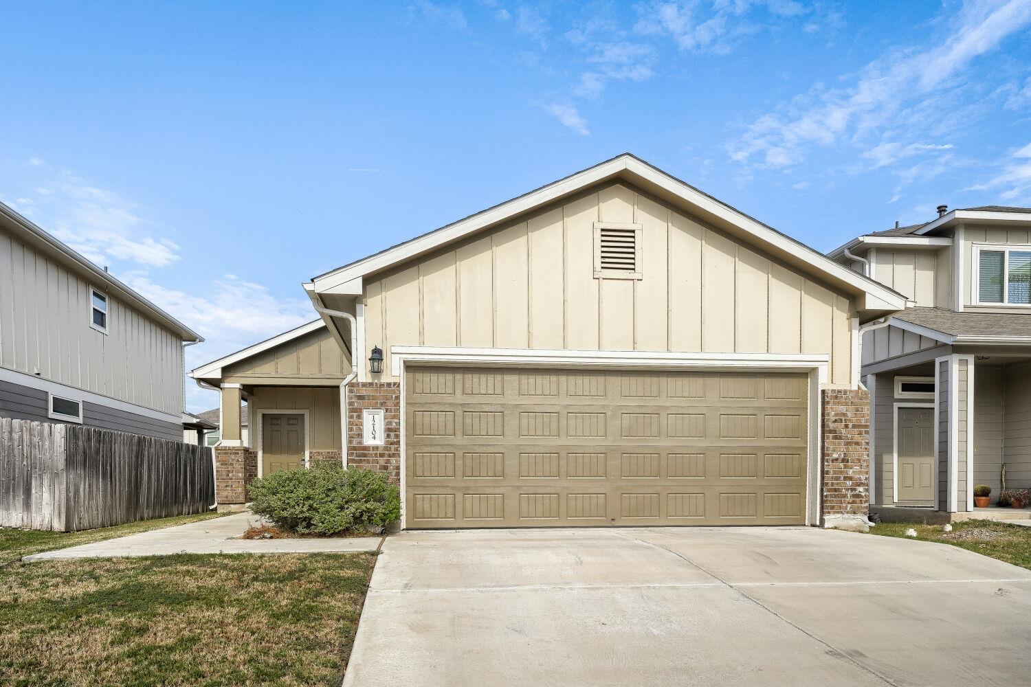 12104 Tolson DR
