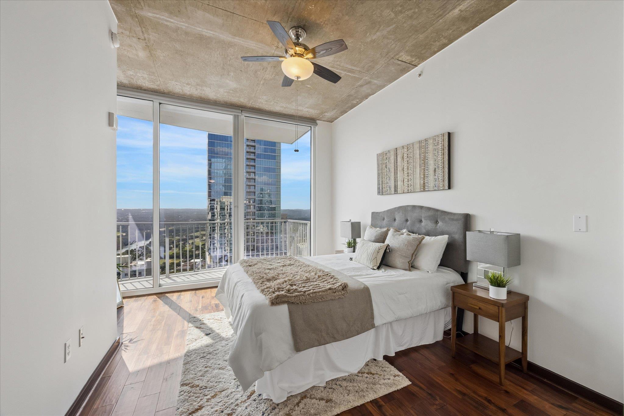 360 Nueces ST # 4202