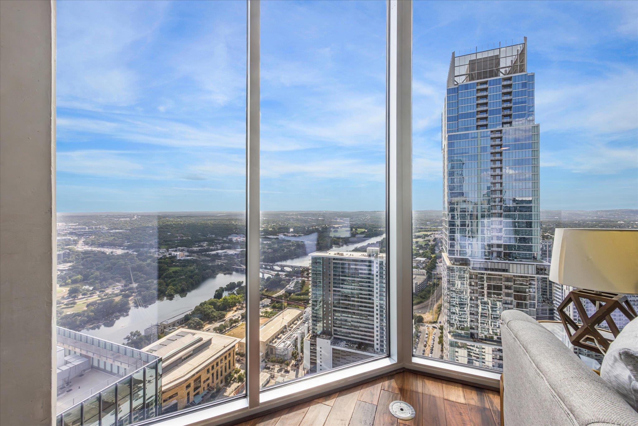 360 Nueces ST # 4202
