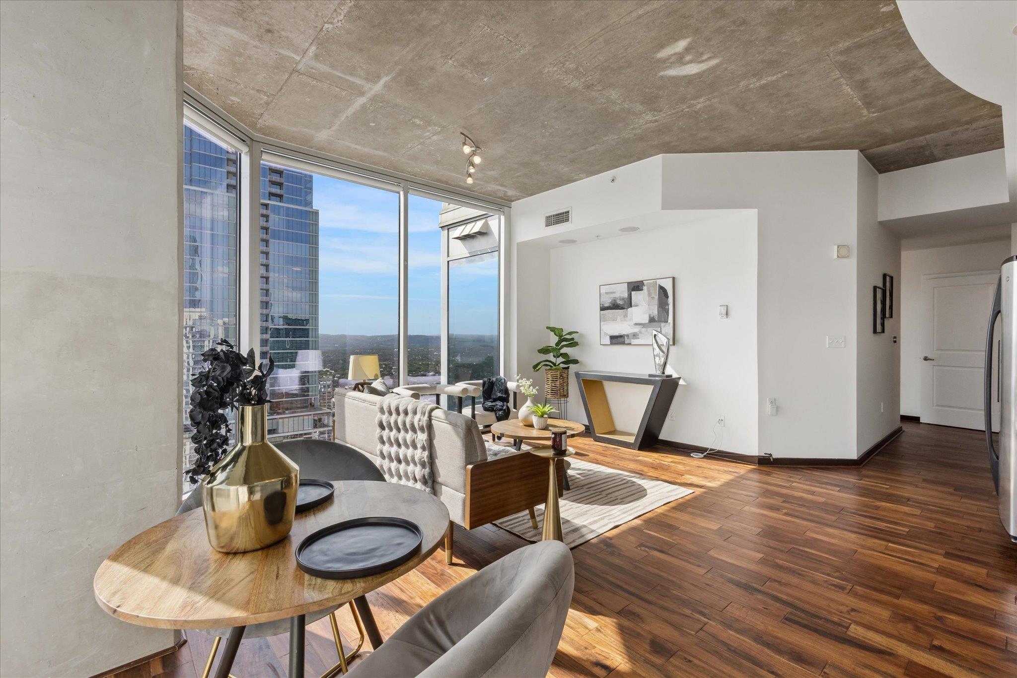 360 Nueces ST # 4202