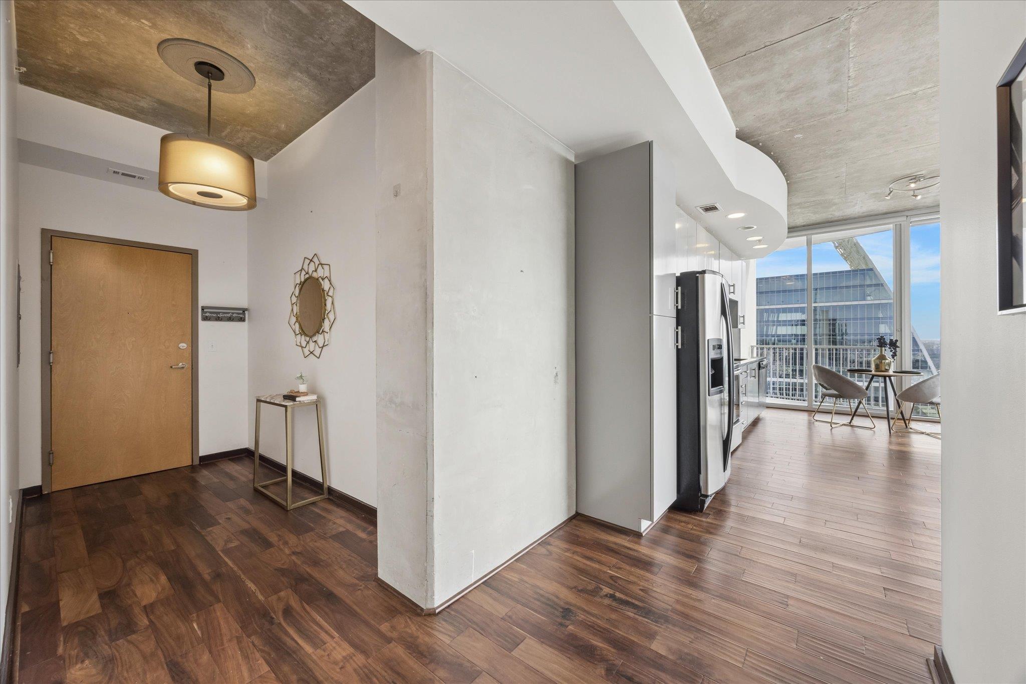 360 Nueces ST # 4202