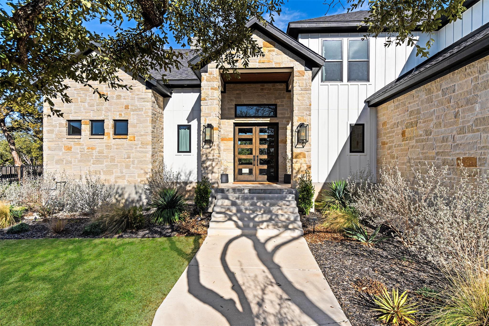 316 Stockman DR
