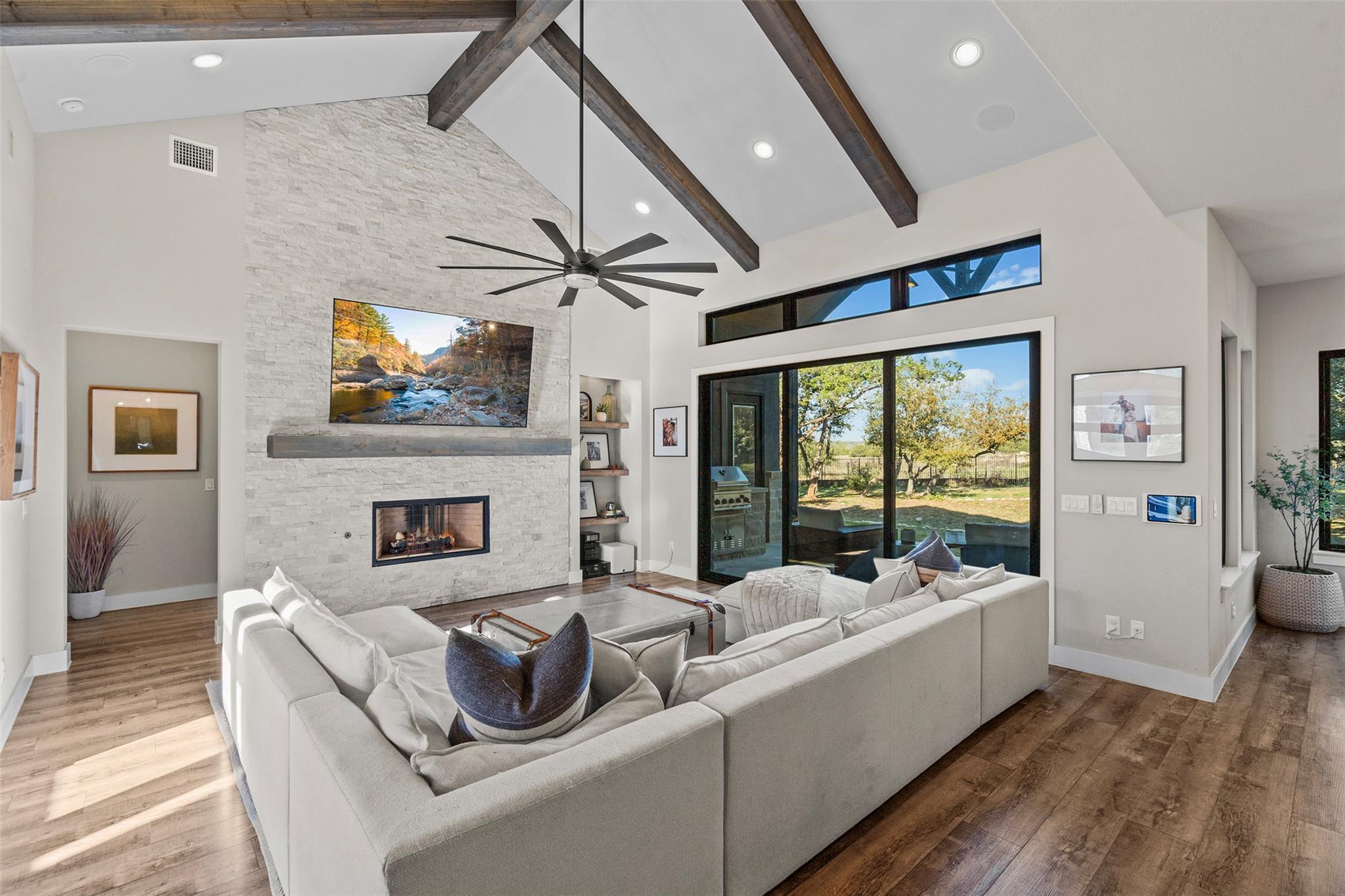 316 Stockman DR