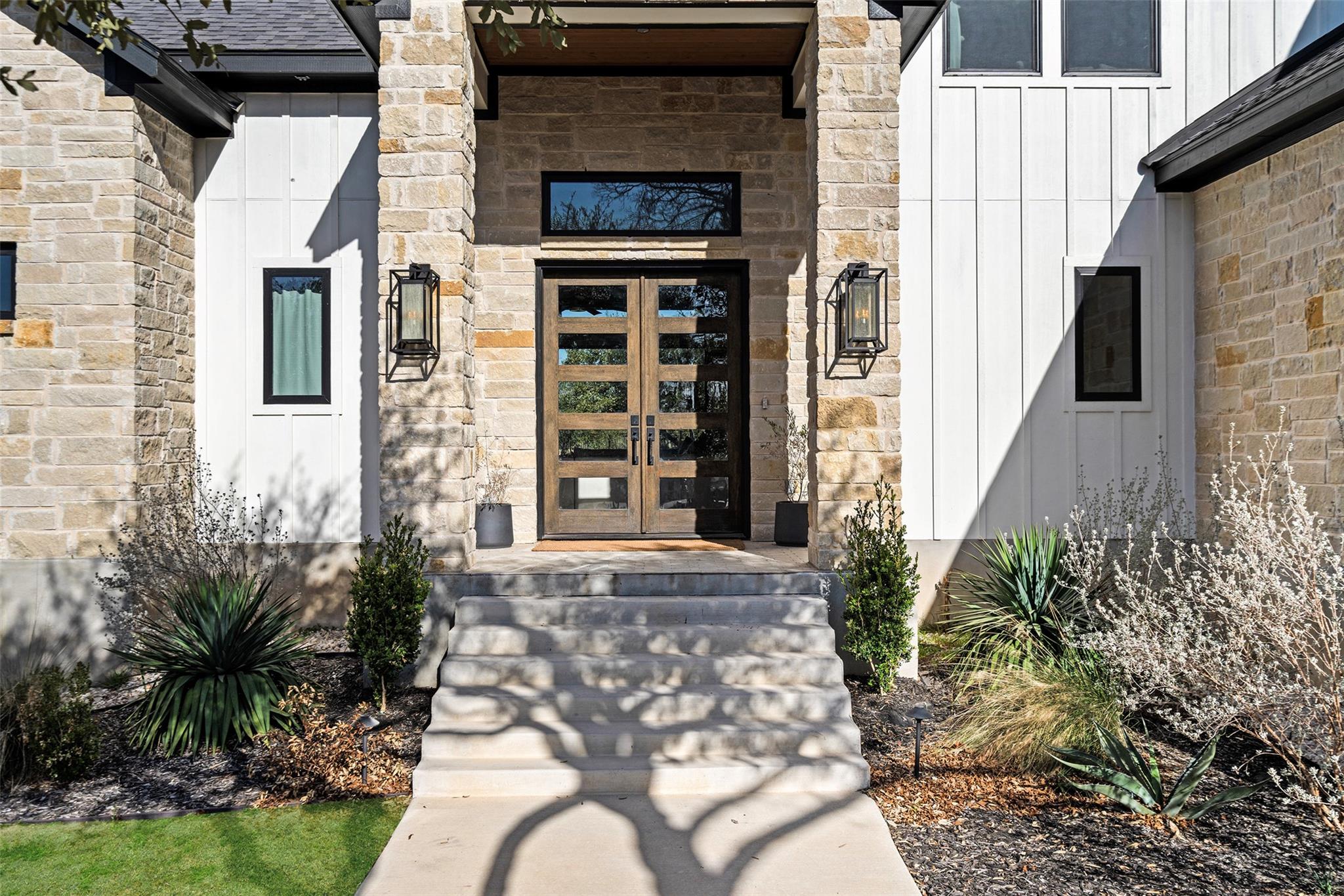 316 Stockman DR