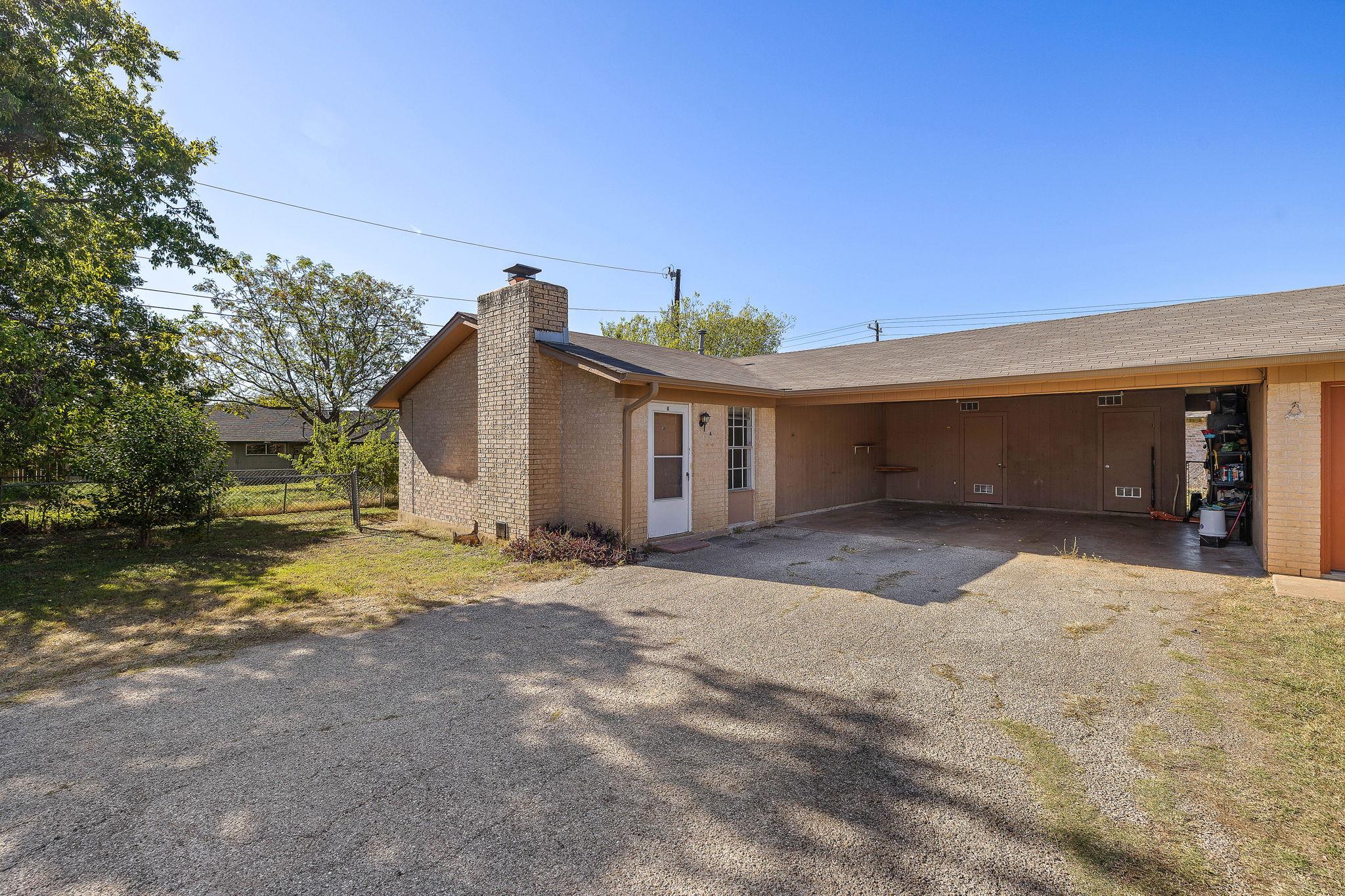 2402 Cottonwood DR