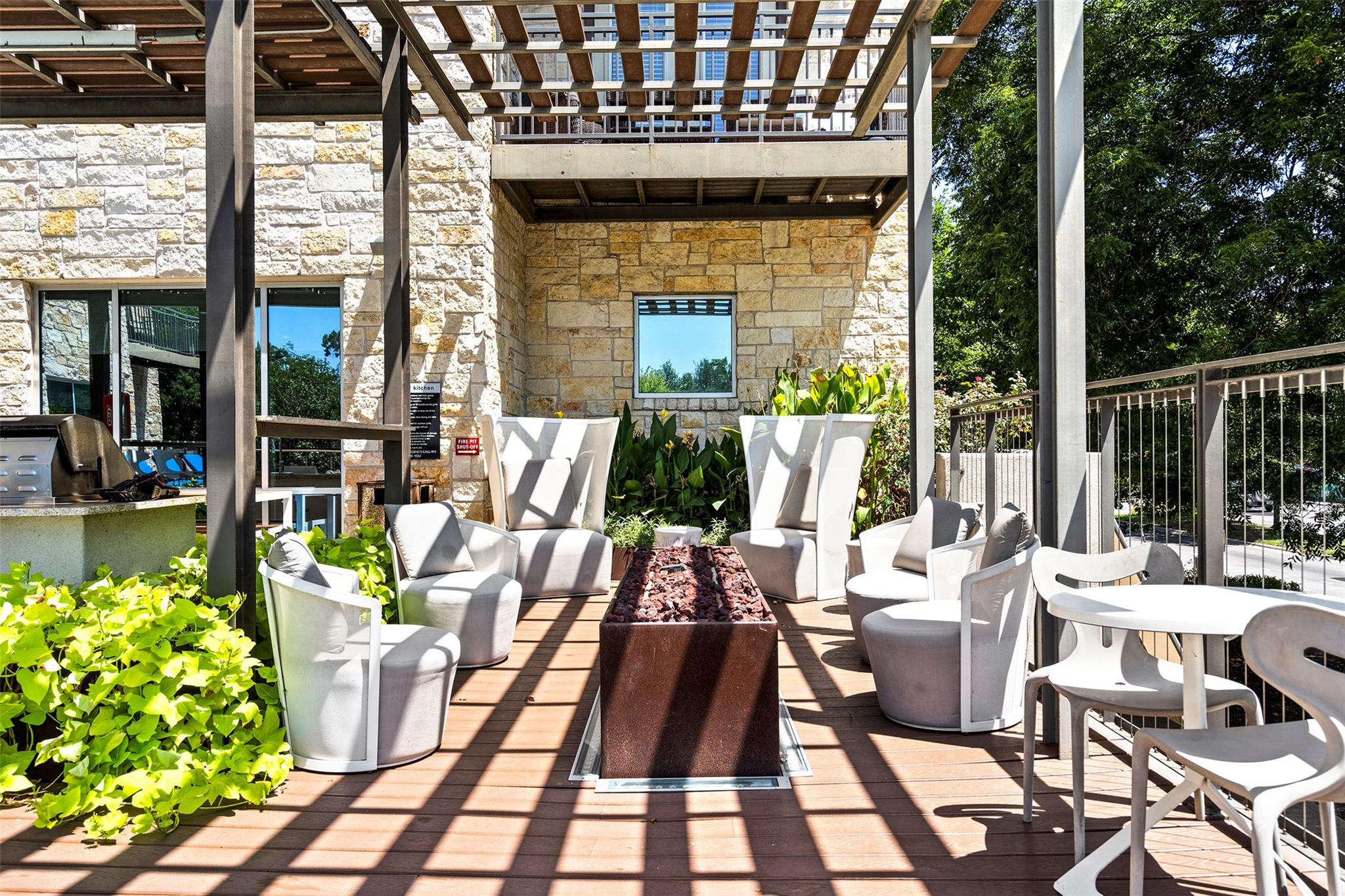 1900 Barton Springs RD # 5027