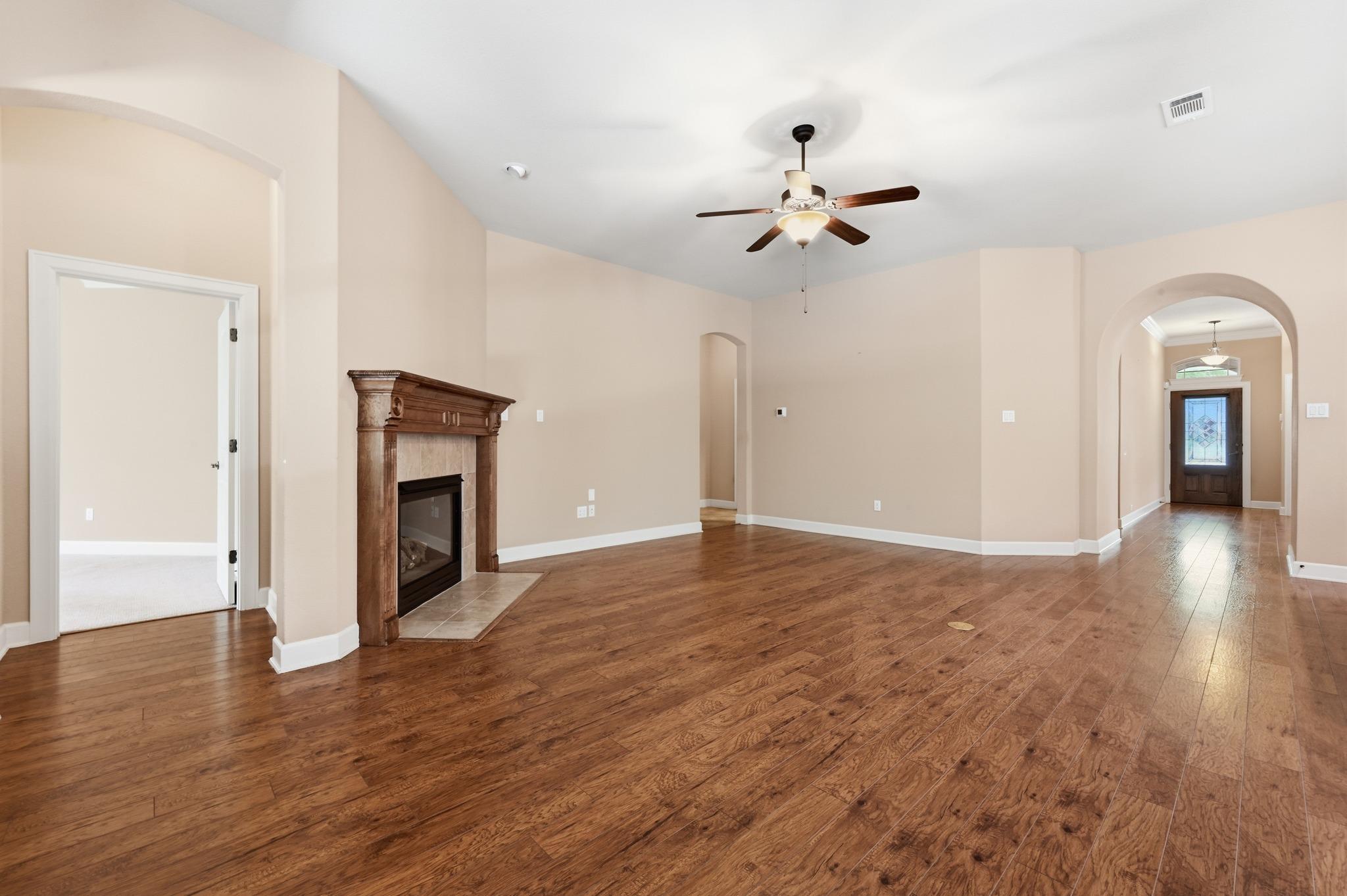 7112 Mitra DR