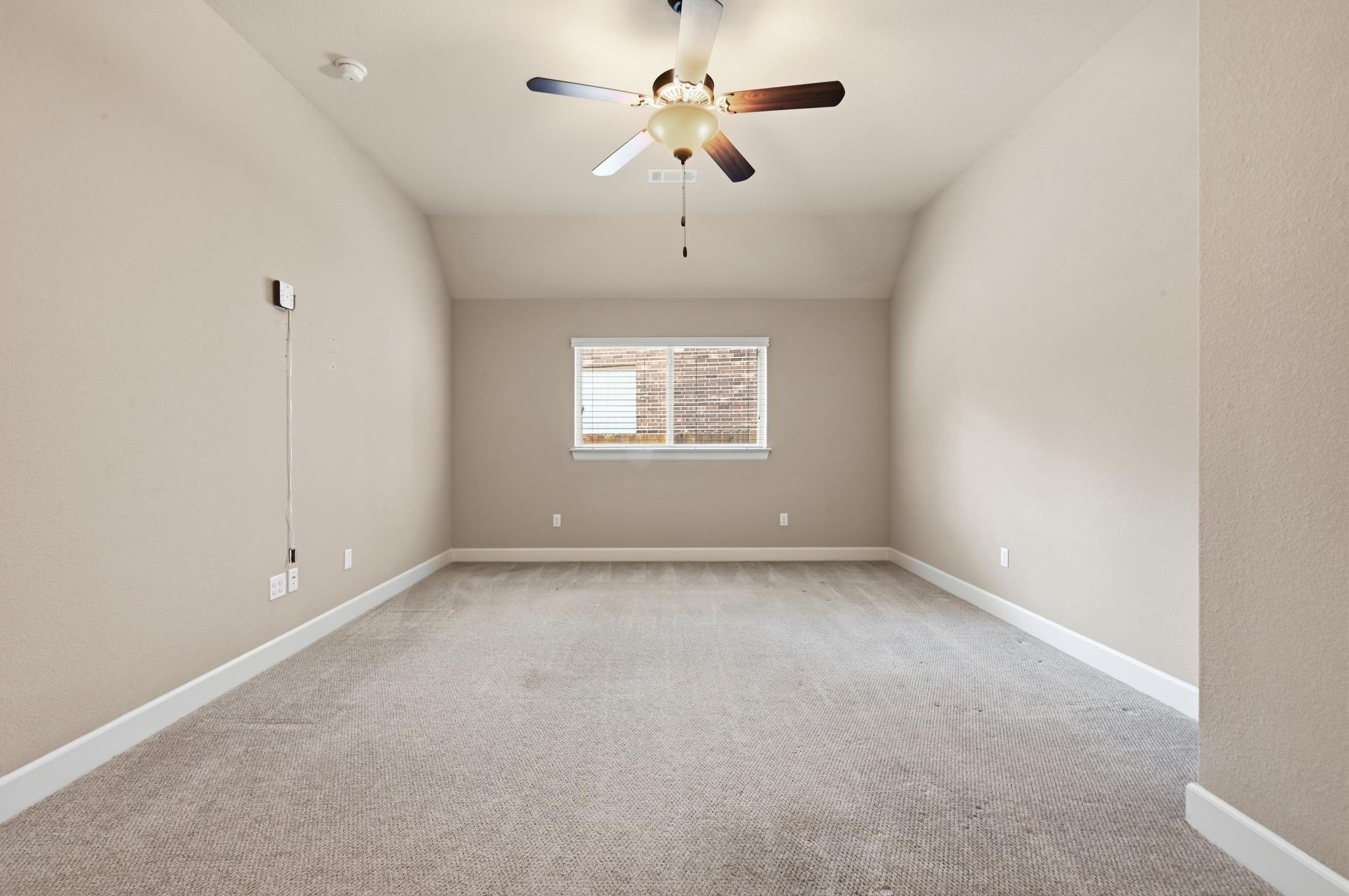 7112 Mitra DR