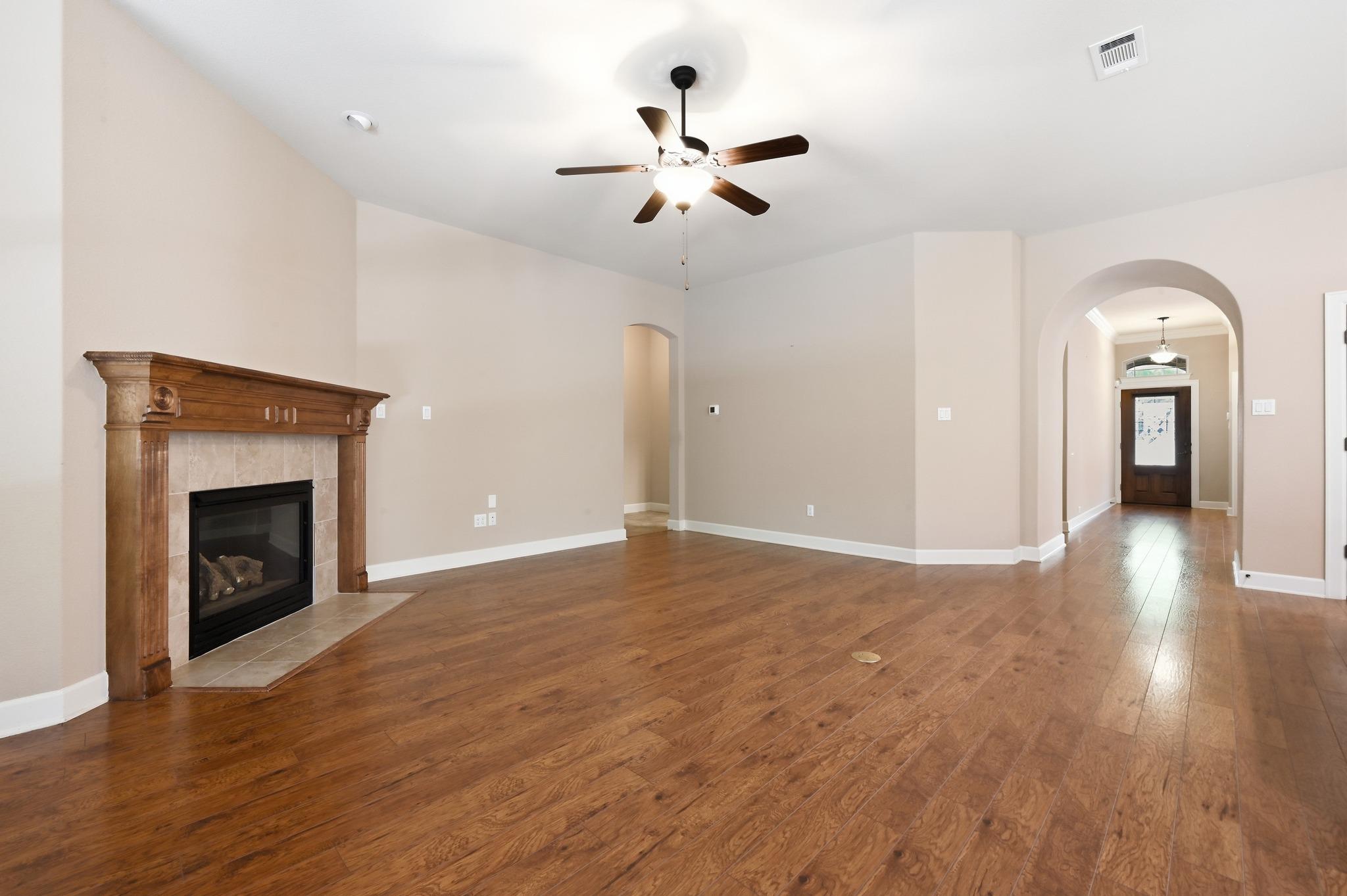 7112 Mitra DR