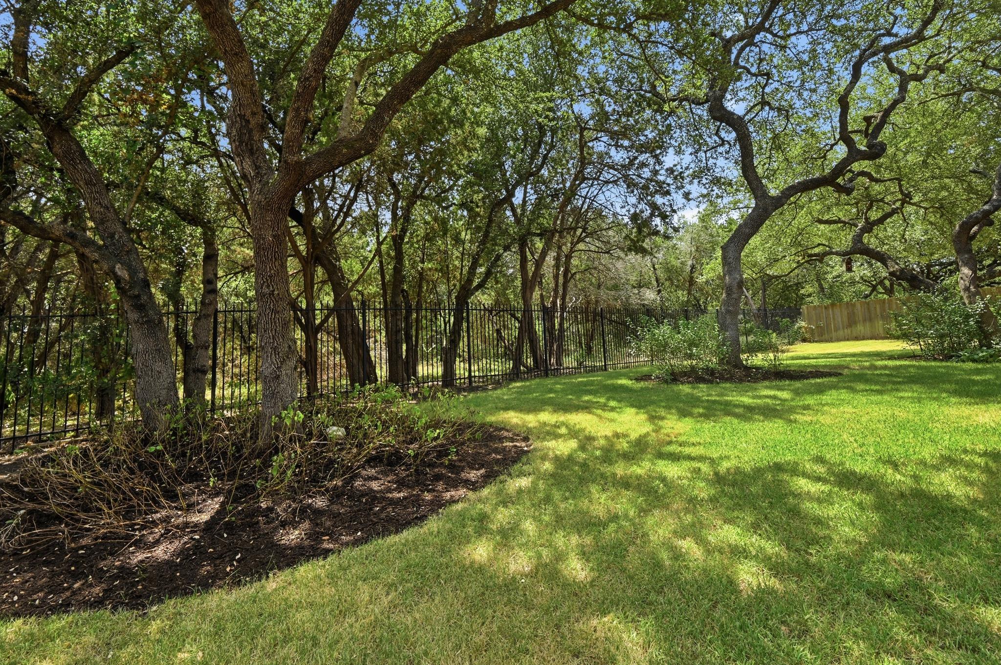 7112 Mitra DR