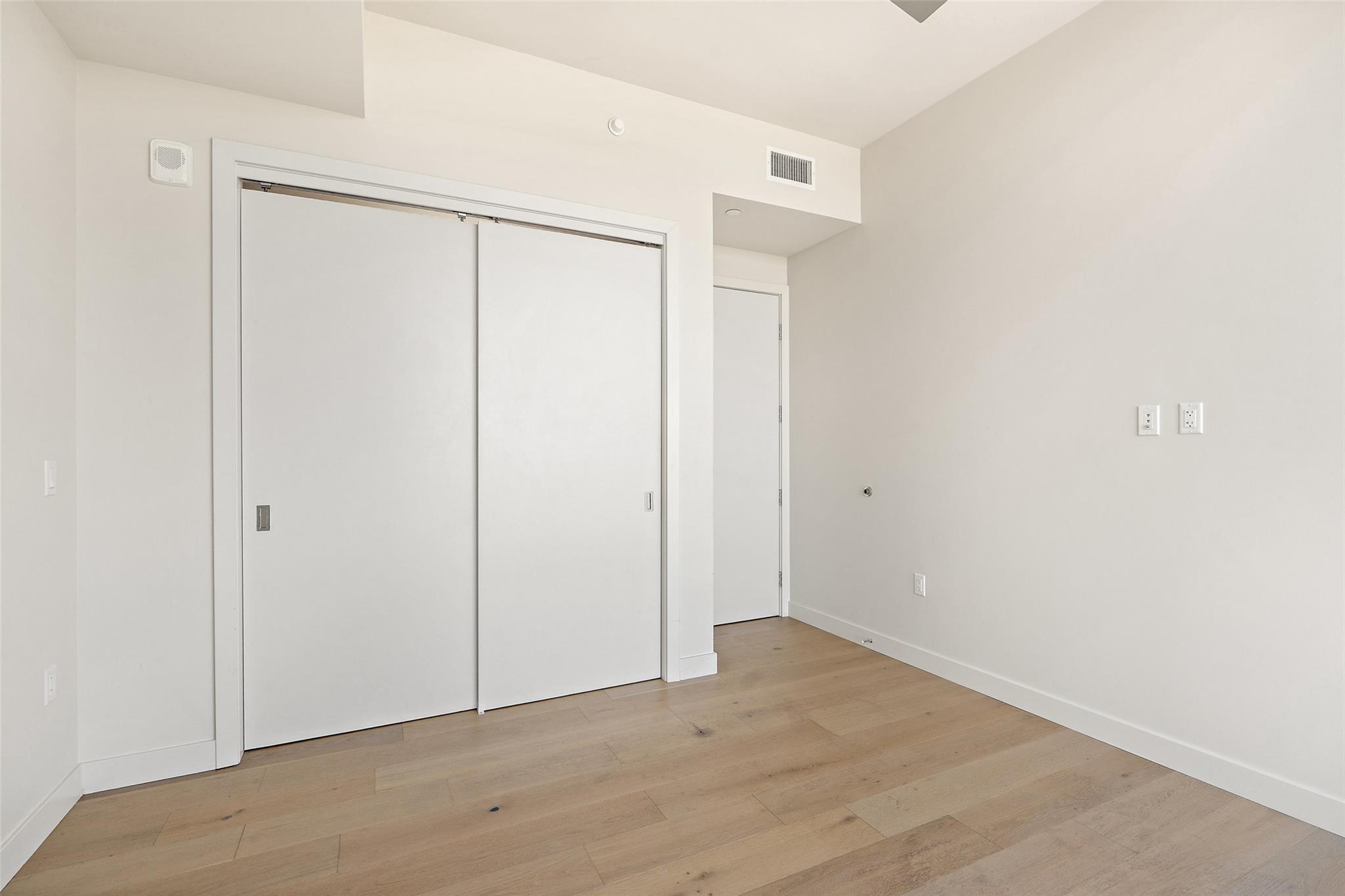 44 East Ave # 2307