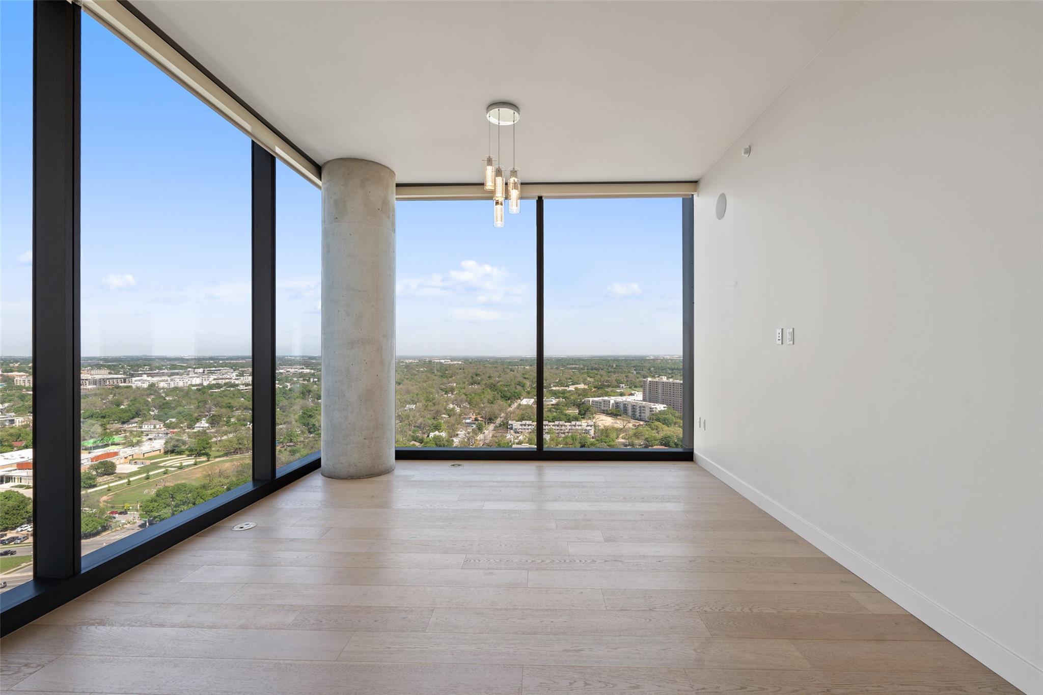 44 East Ave # 2307