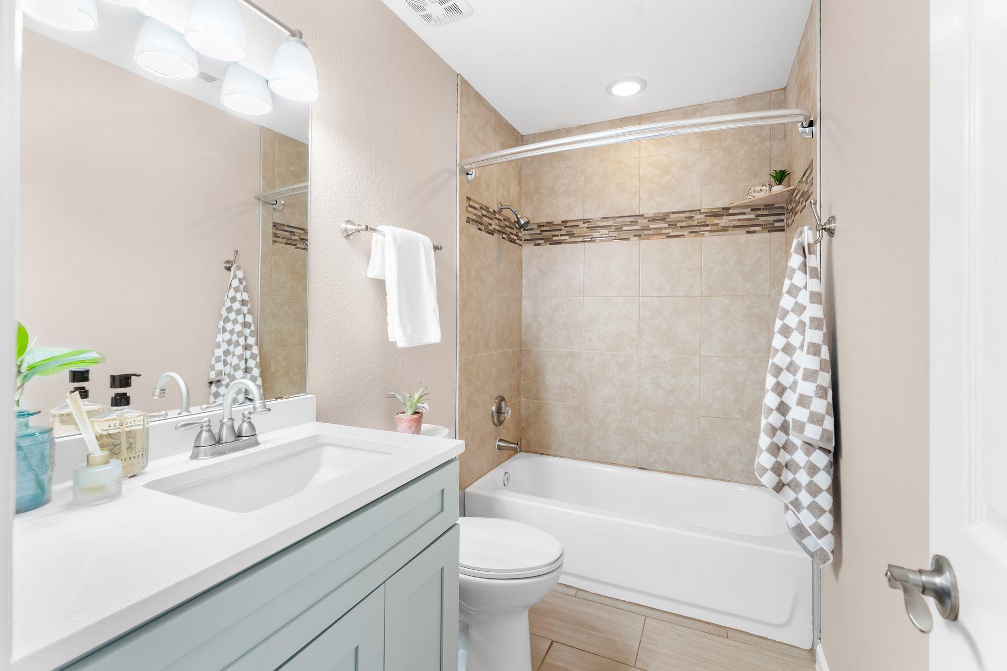13323 Villa Park Dr Unit B