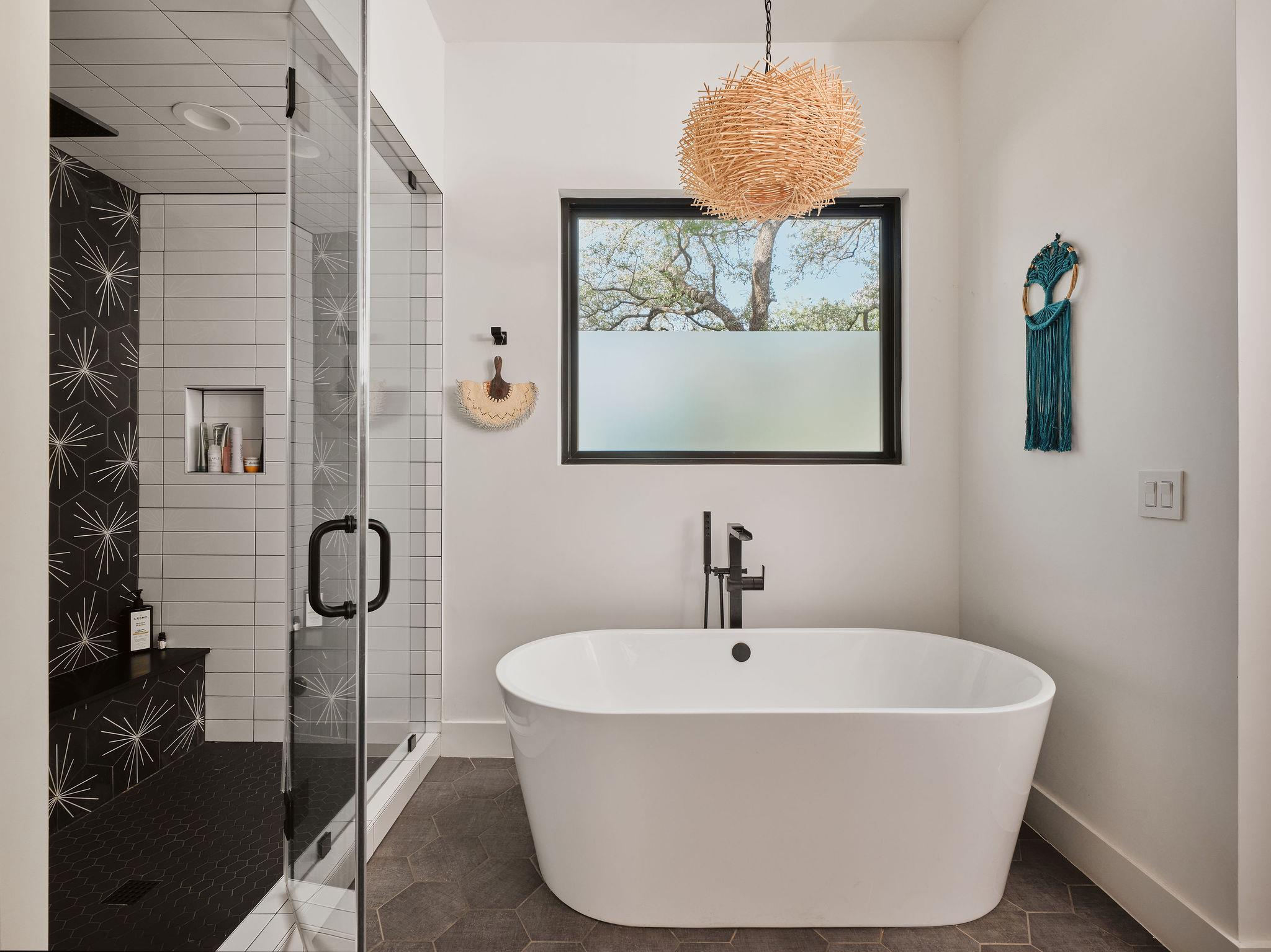 4301 Balcones DR