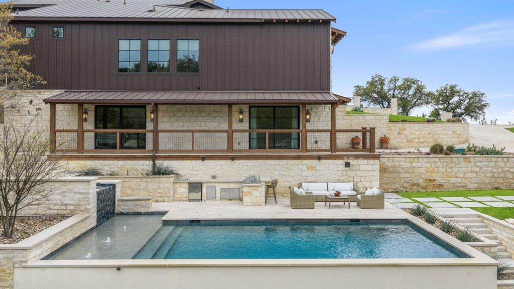 4001 Tejon CIR