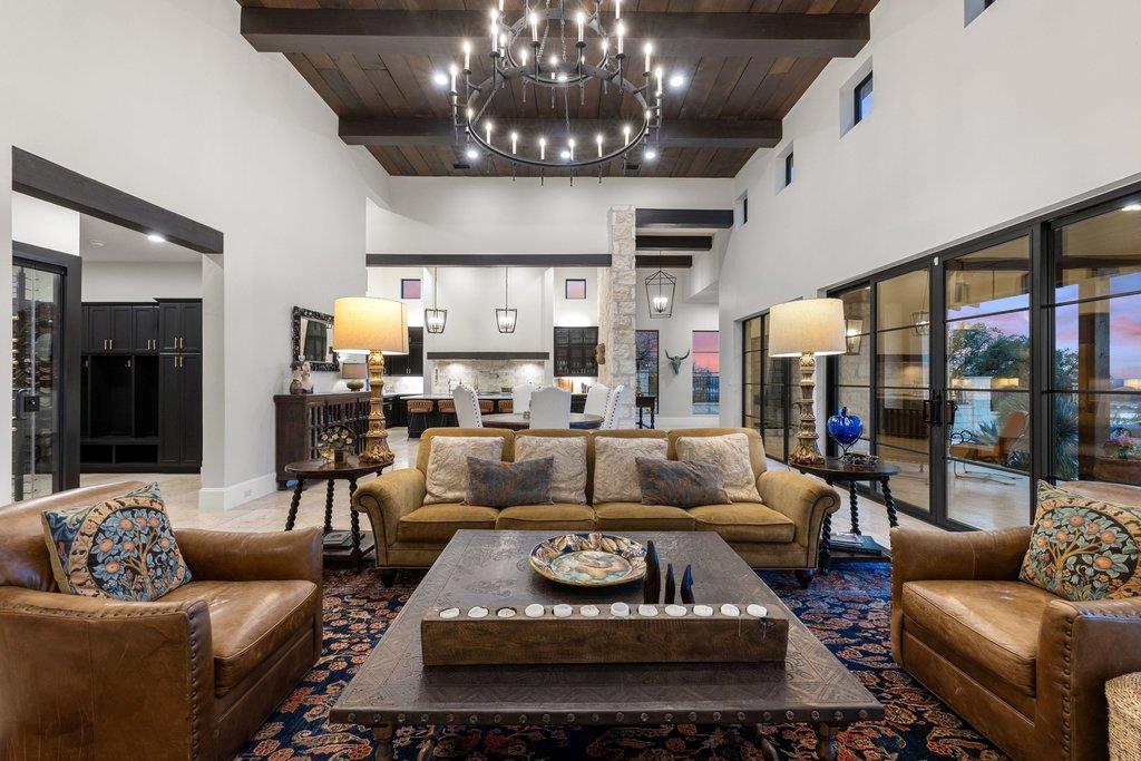 4001 Tejon CIR