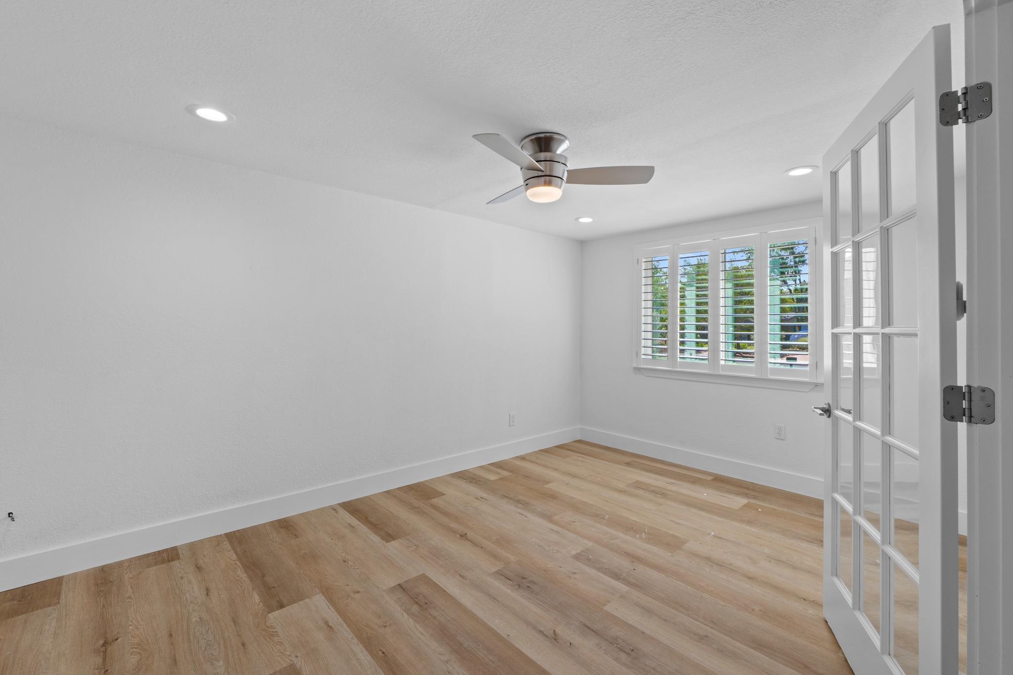 6414 Kenilworth DR