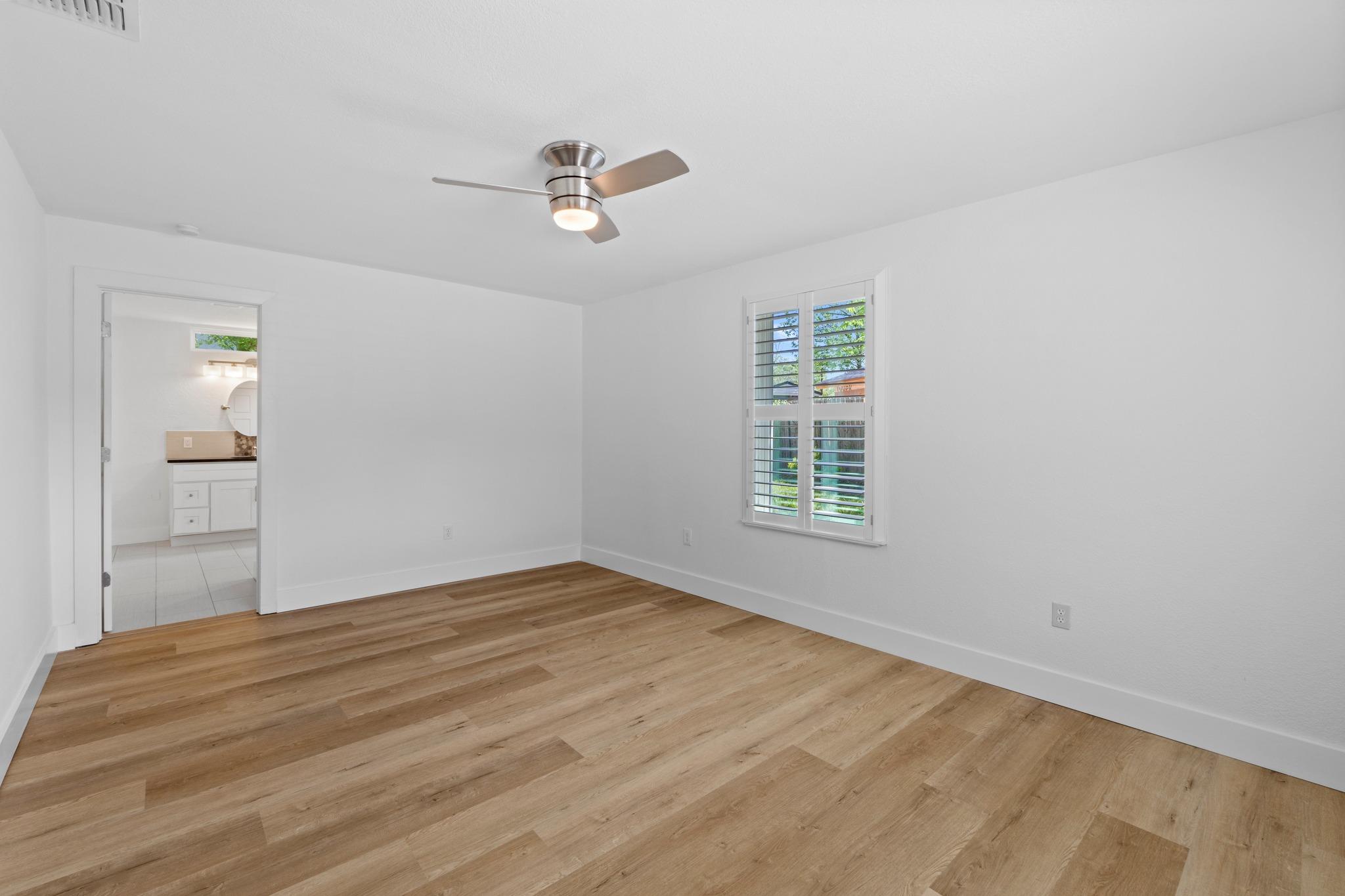 6414 Kenilworth DR