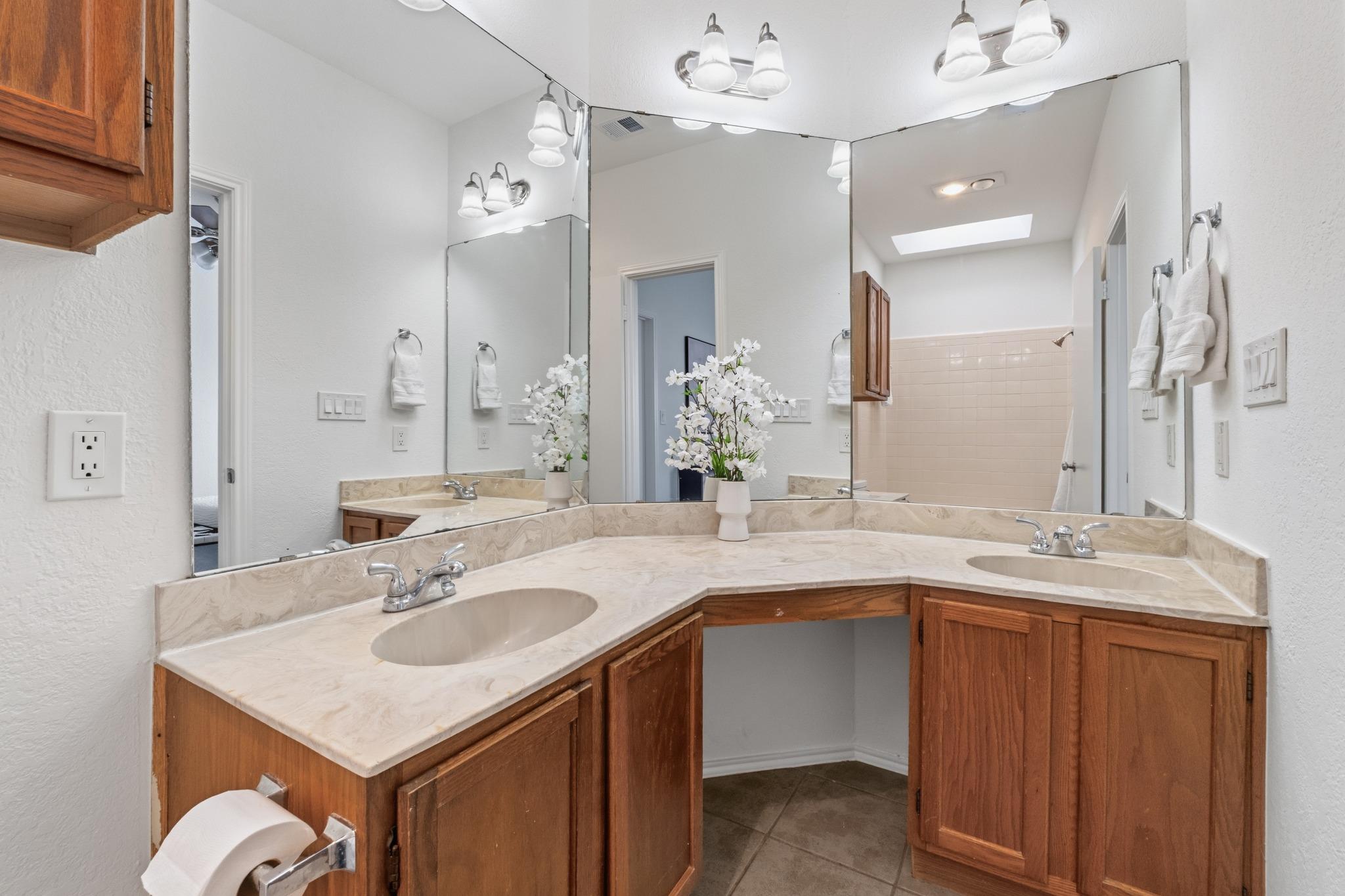 512 Purple Sage DR