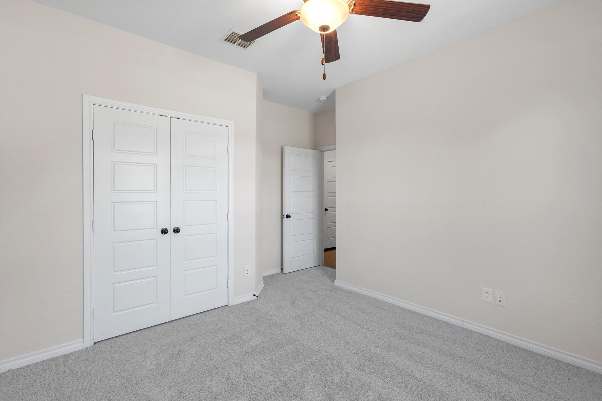 185 Valley Sierra LN