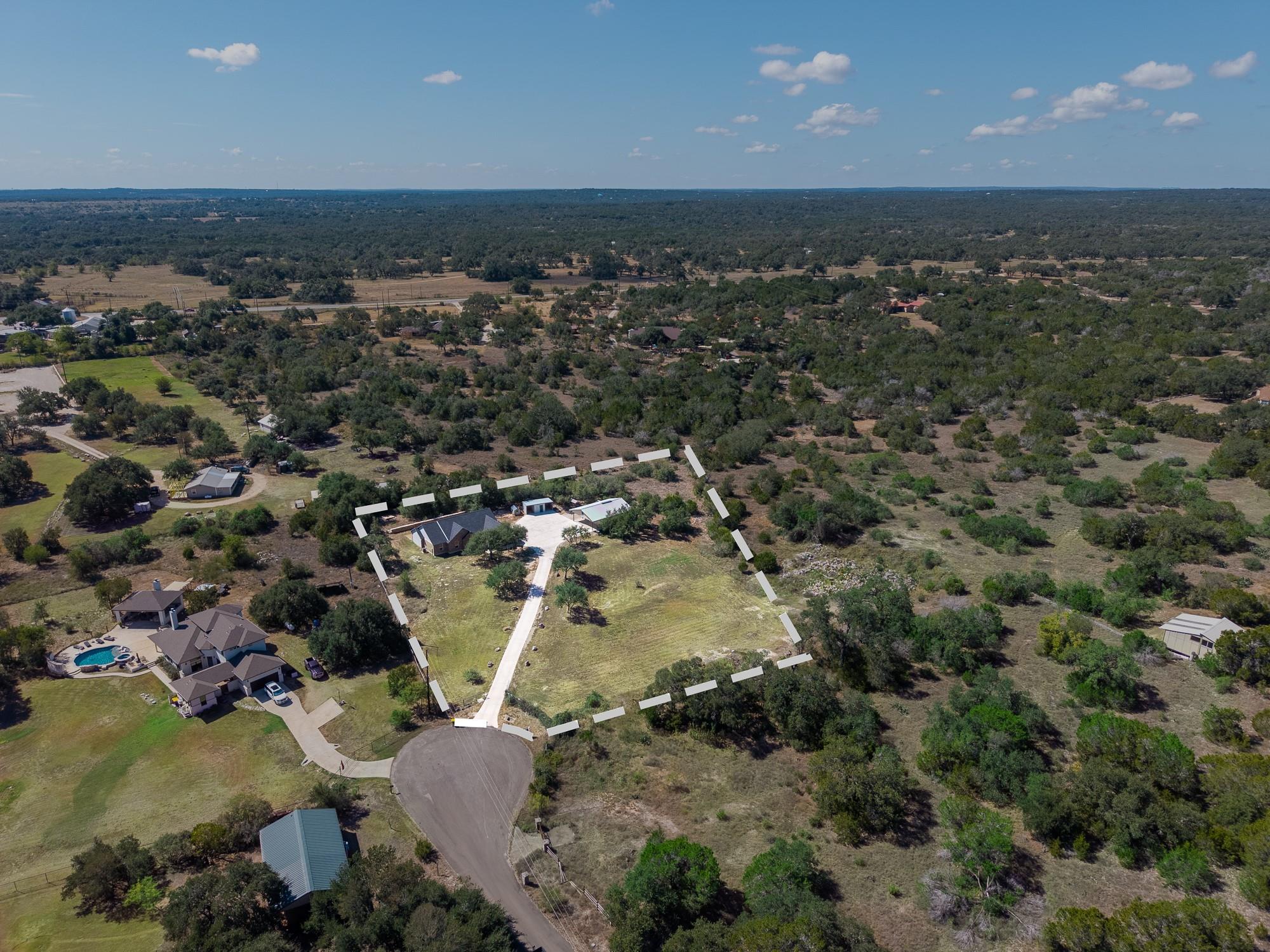 185 Valley Sierra LN