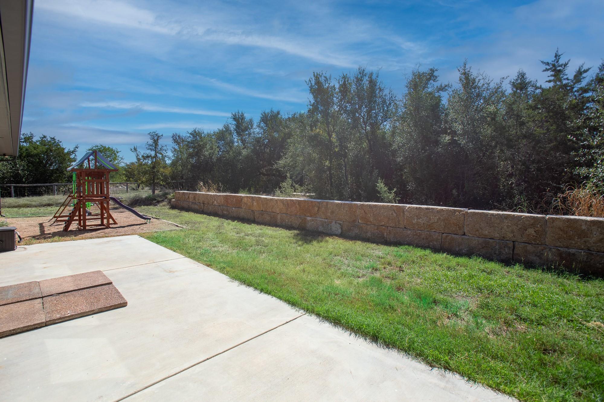 185 Valley Sierra LN