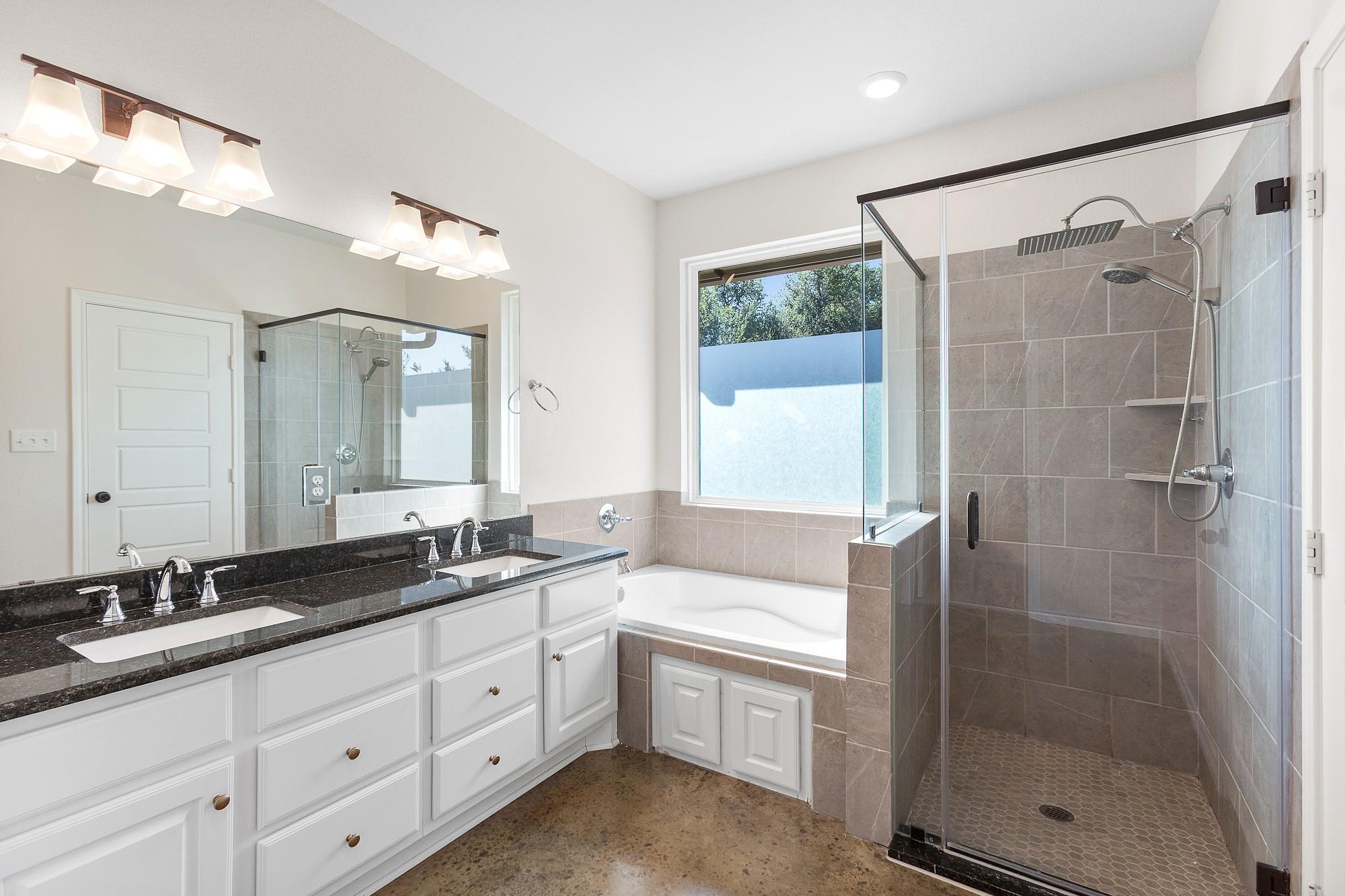 185 Valley Sierra LN
