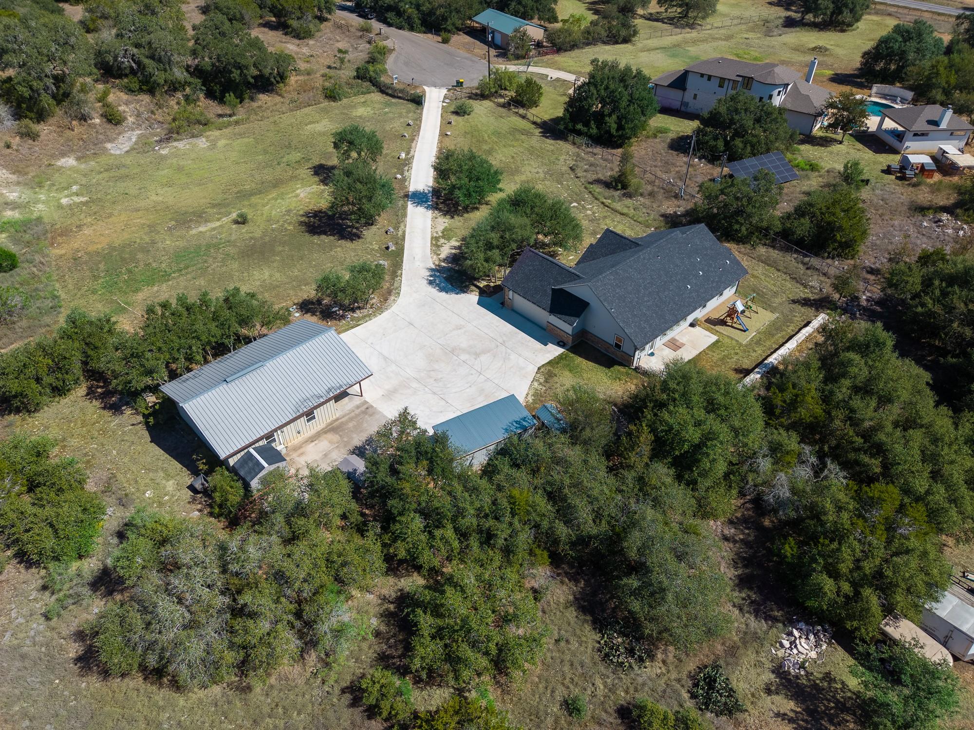 185 Valley Sierra LN
