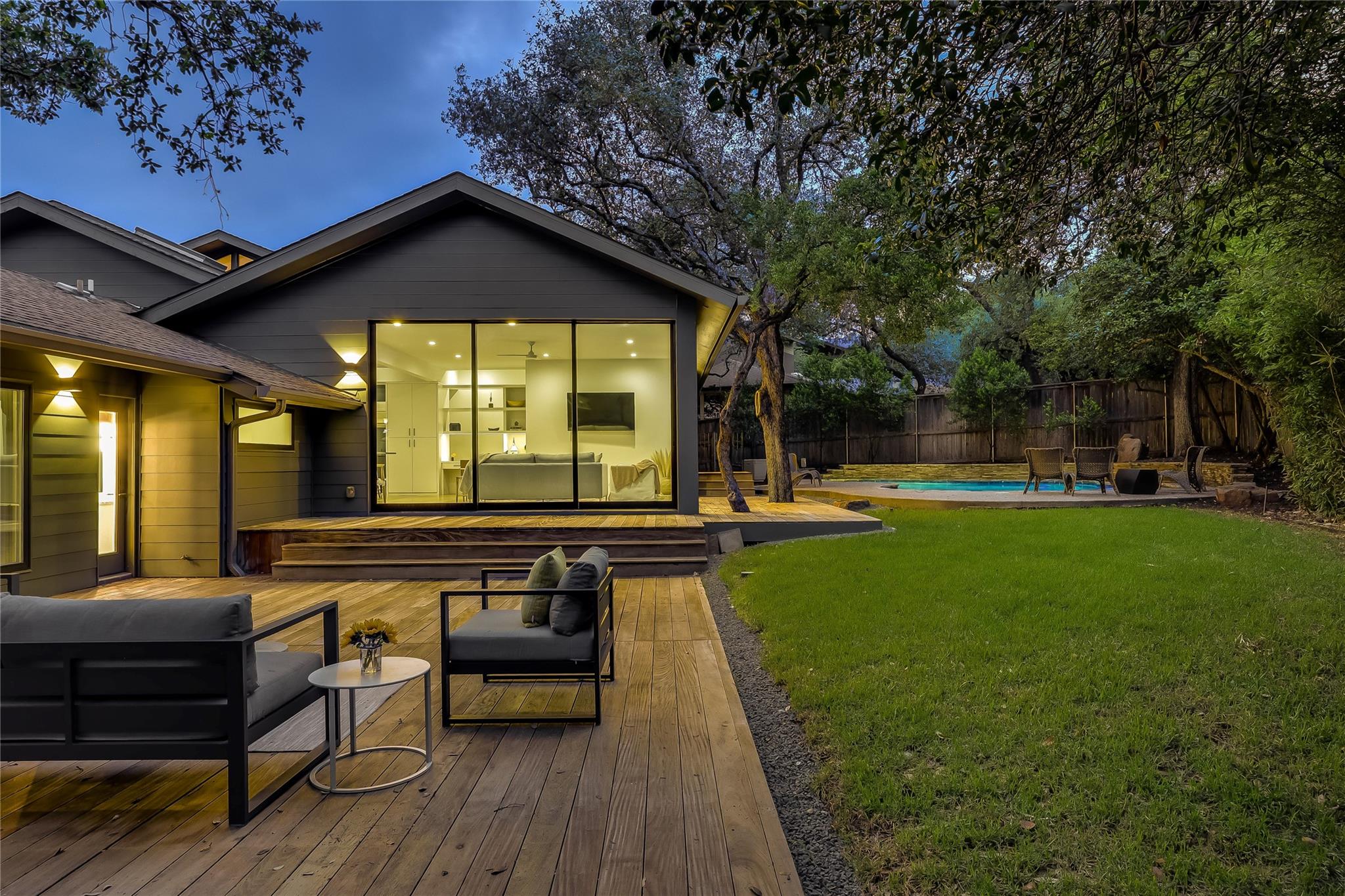 5801 Valley CIR