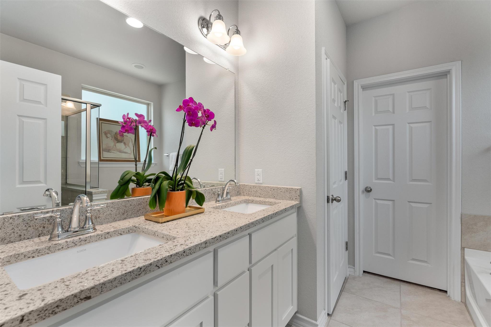 5944 Agostino DR
