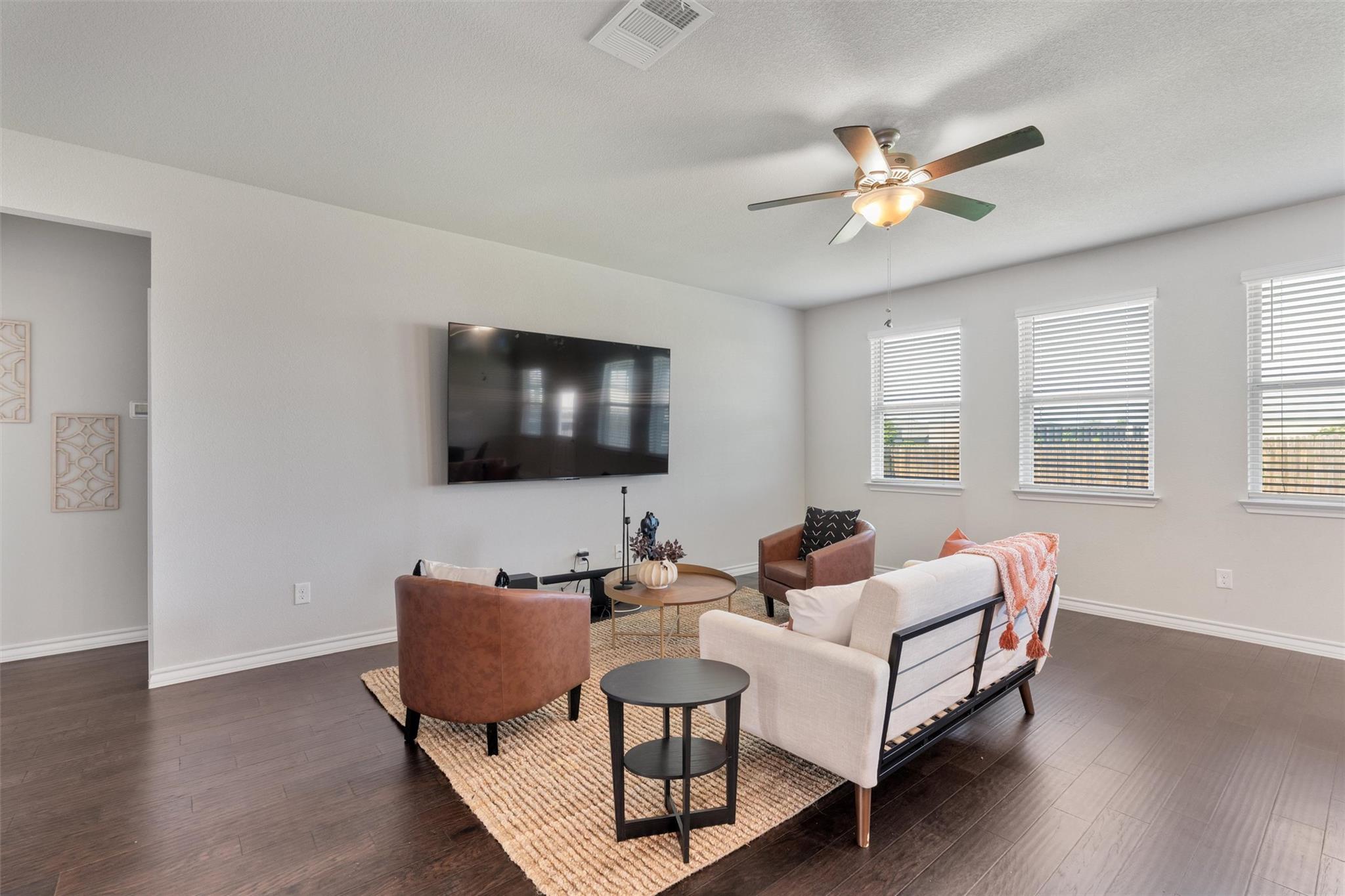 5944 Agostino DR