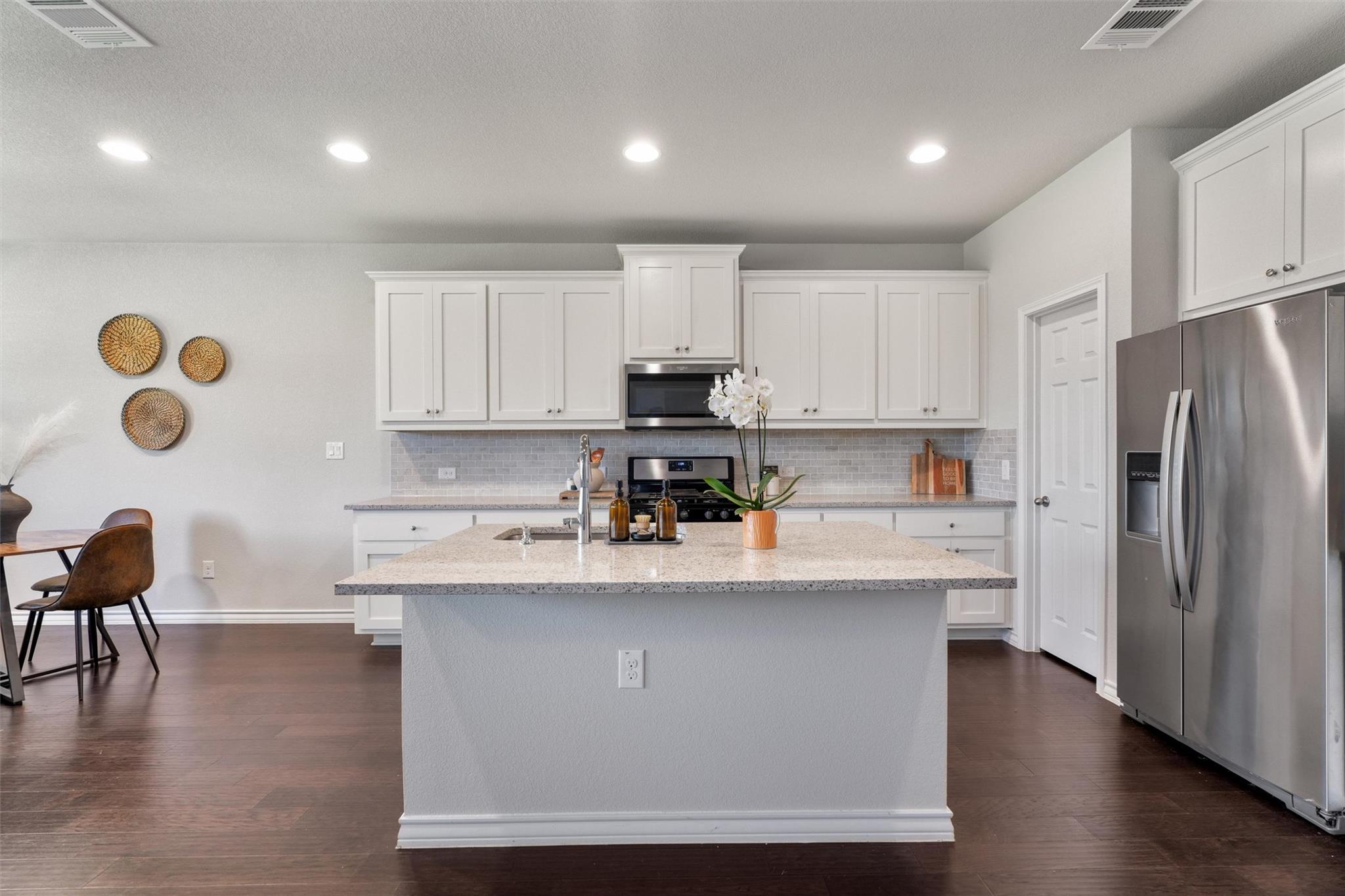 5944 Agostino DR