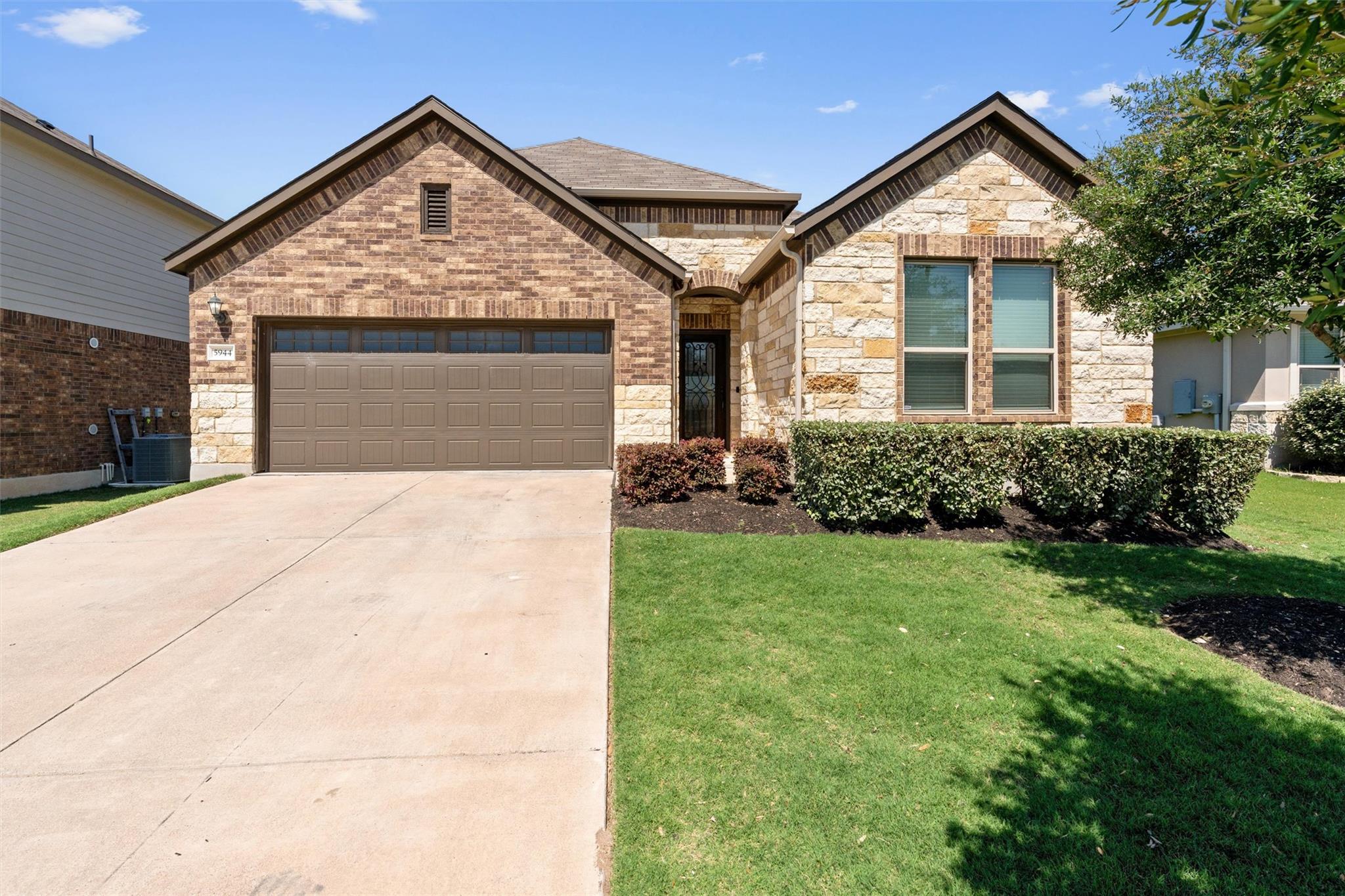 5944 Agostino DR