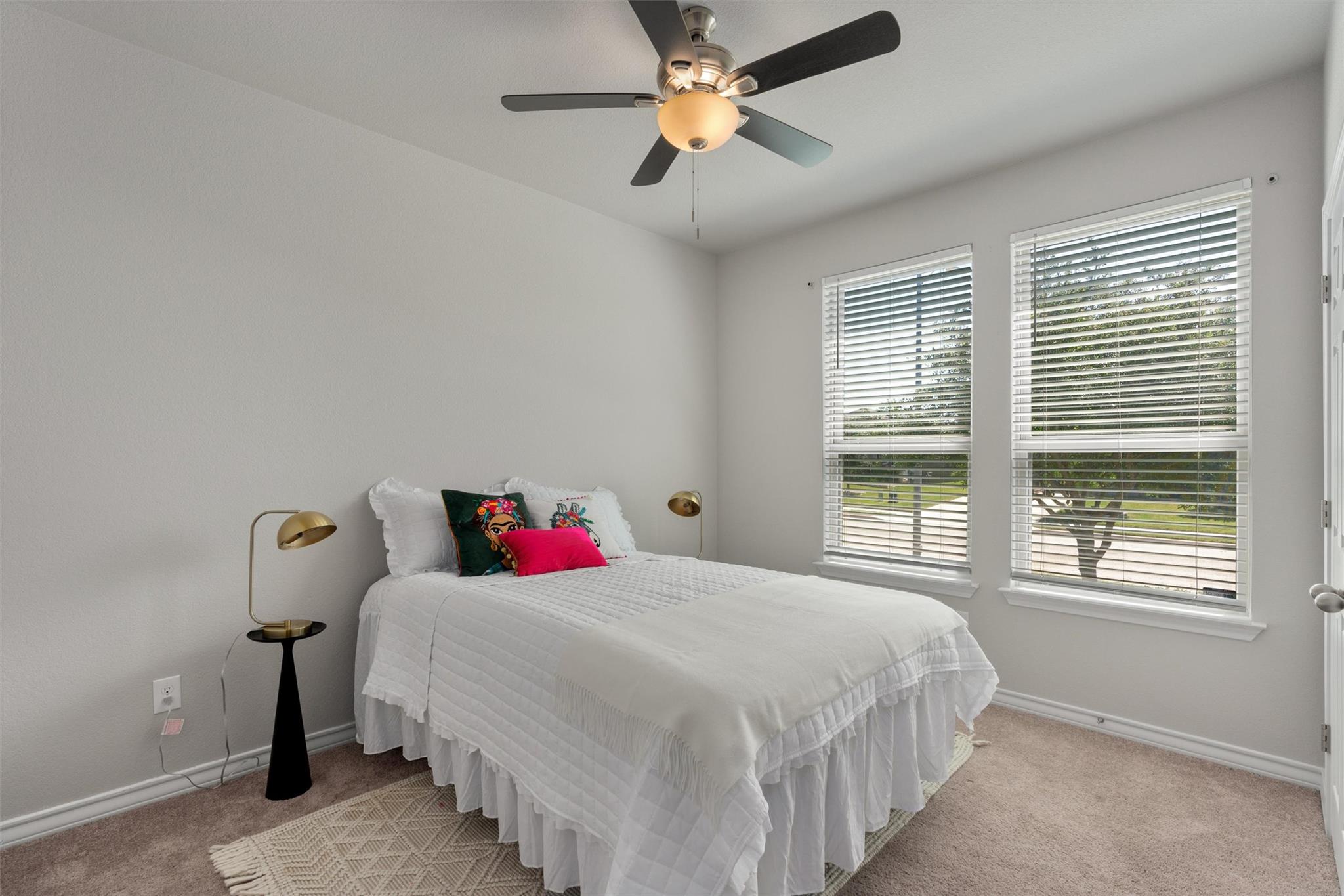 5944 Agostino DR