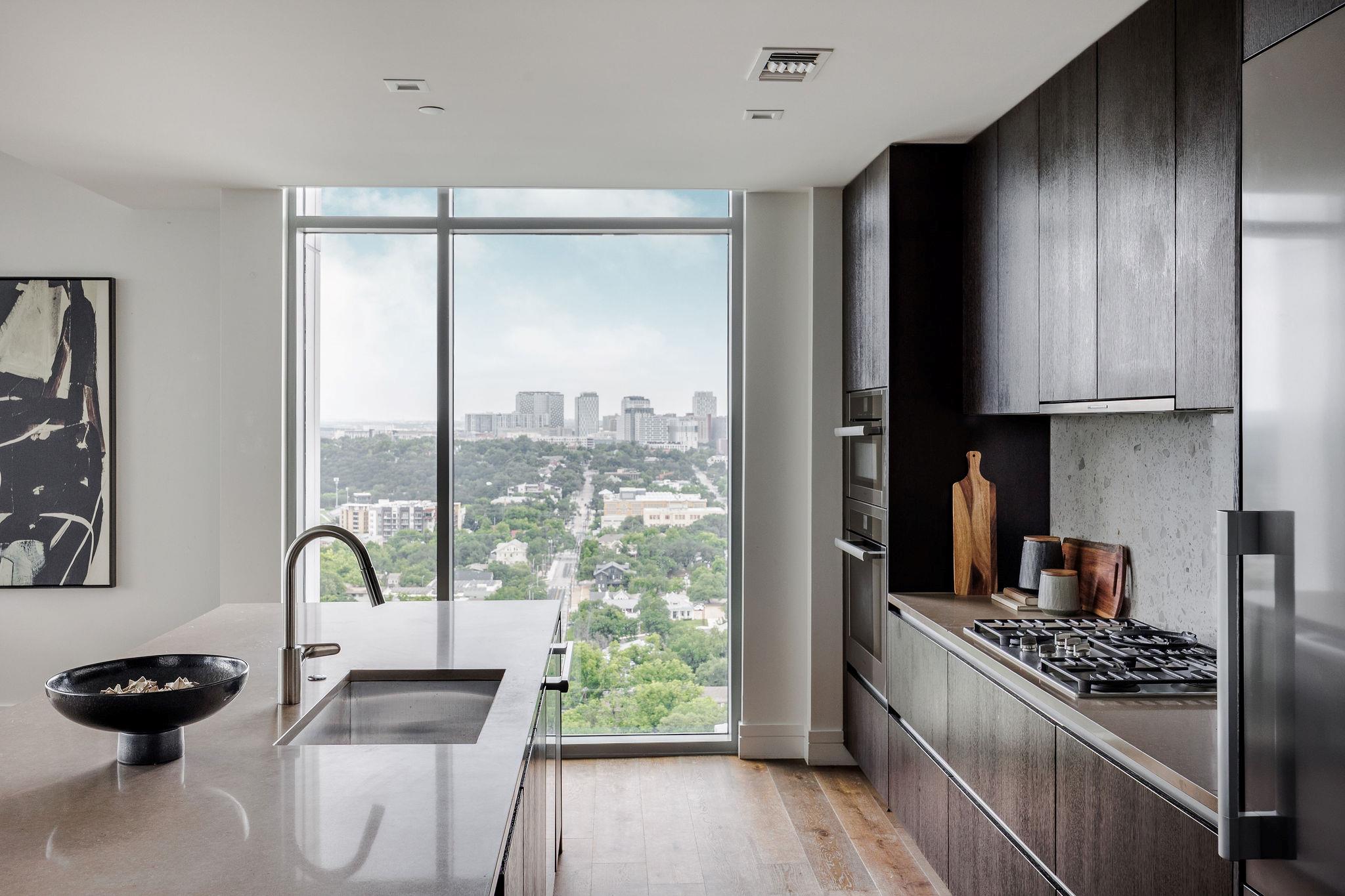 501 West Ave # 2404