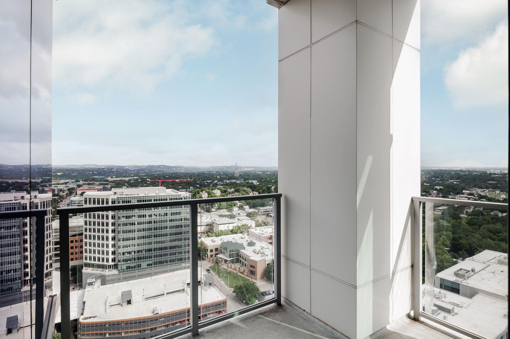 501 West Ave # 2404